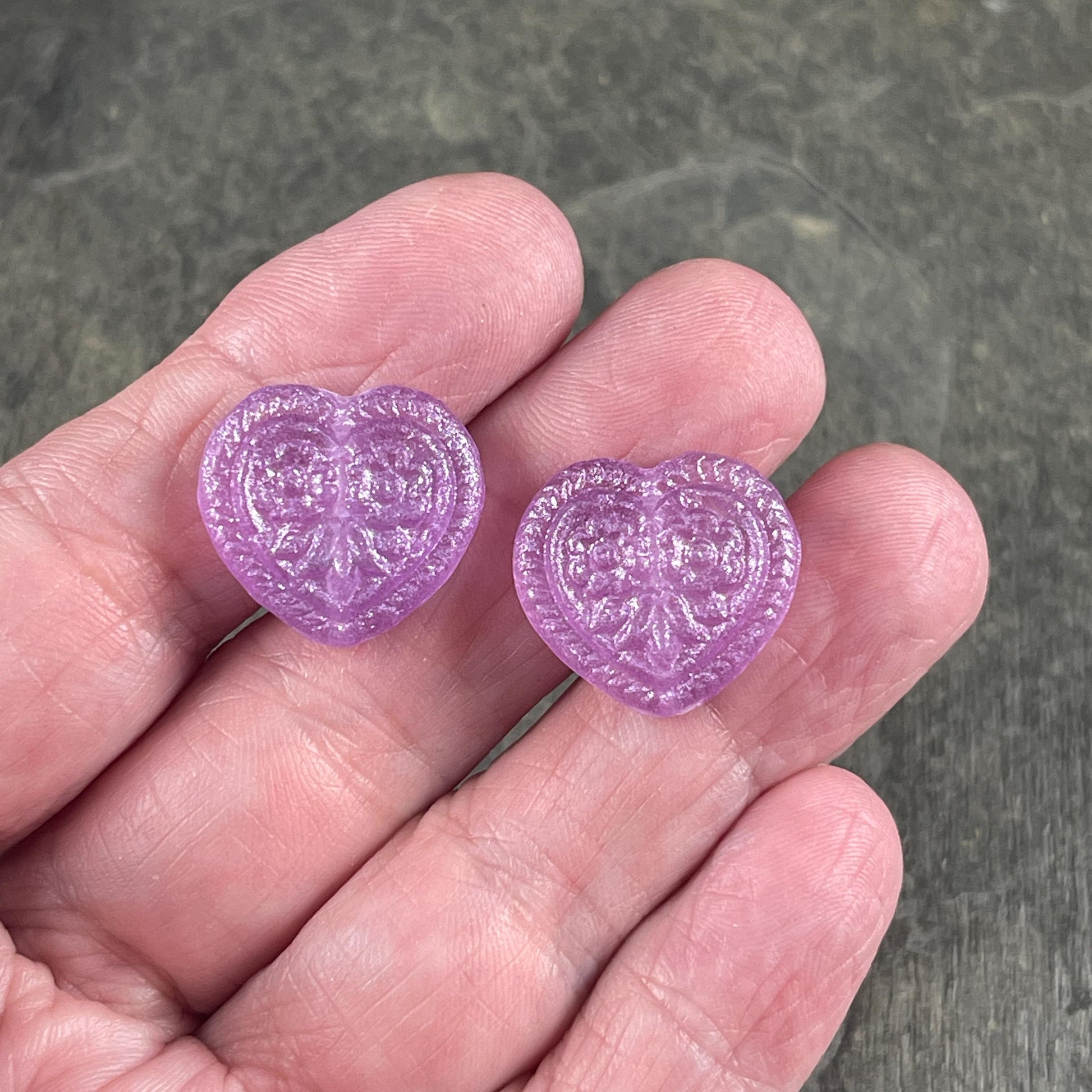 Czech Glass Beads - 18mm Heart Bead, Lilac with AB (FH-20) * 6 Beads
