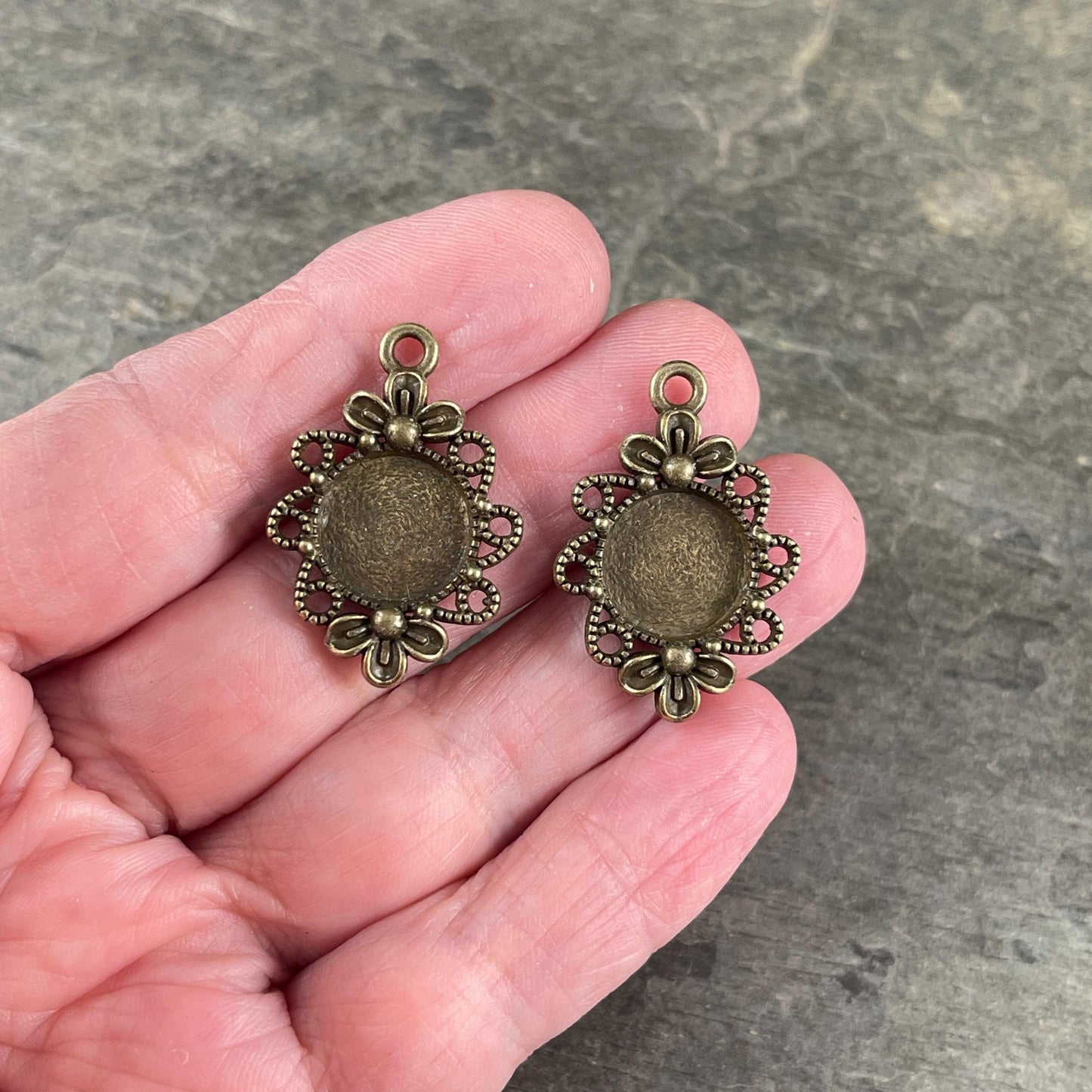 12mm Cabochon Bezel, 30x21mm Antiqued Brass Tibetan Style Pendant (M018-131AB) * Qty. 20