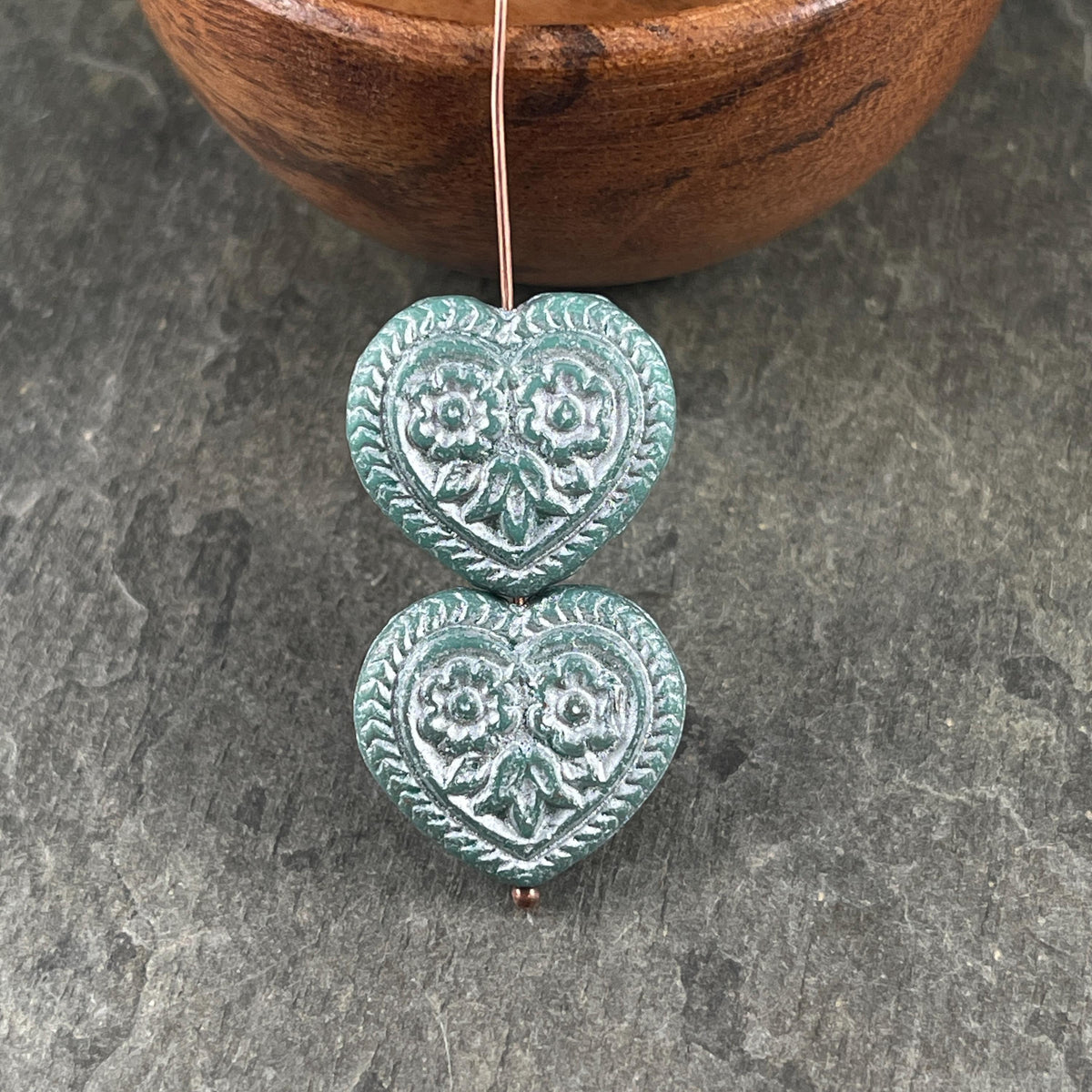 Czech Glass Beads - 18mm Heart Bead, Turquoise with Silver Wash (FH-13) * 4 Beads