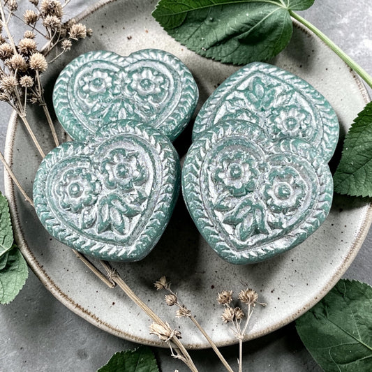 Czech Glass Beads - 18mm Heart Bead, Turquoise with Silver Wash (FH-13) * 4 Beads