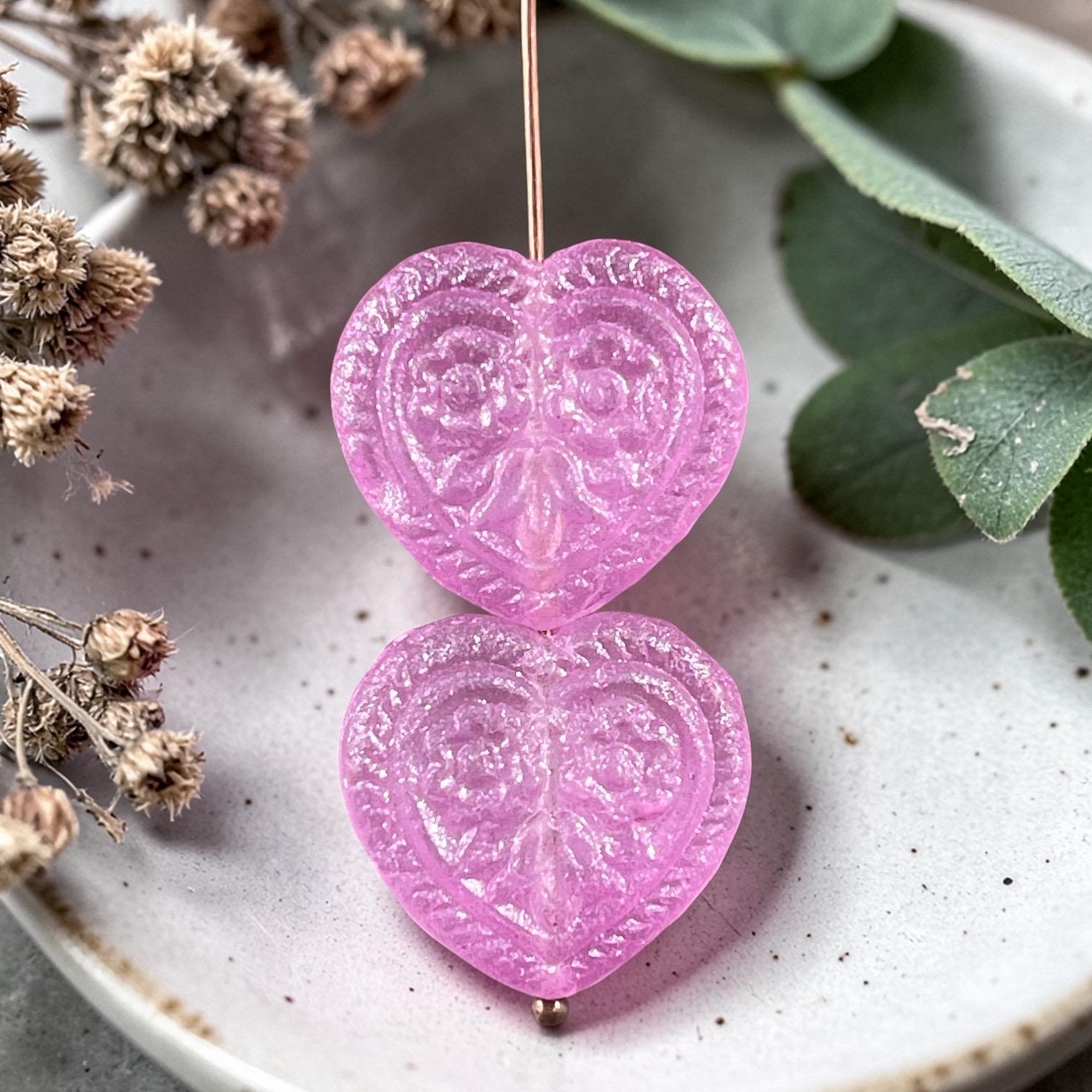 Czech Glass Beads - 18mm Heart Bead, Bubblegum Pink (FH-2) * 6 Beads