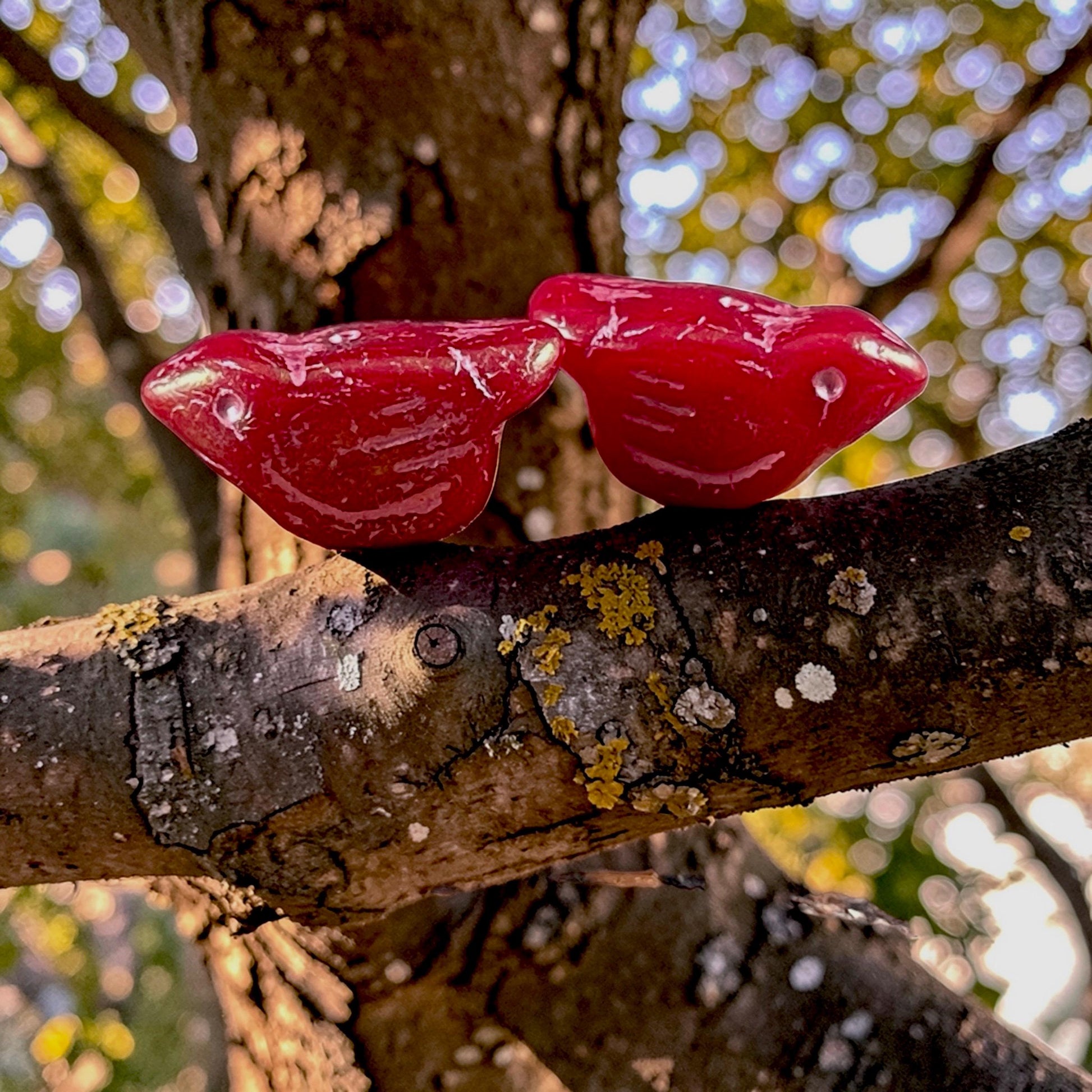 Czech Glass Beads - 11x22mm Chunky Bird, Cranberry Red with Pink Wash (N-0733) * 3 Beads