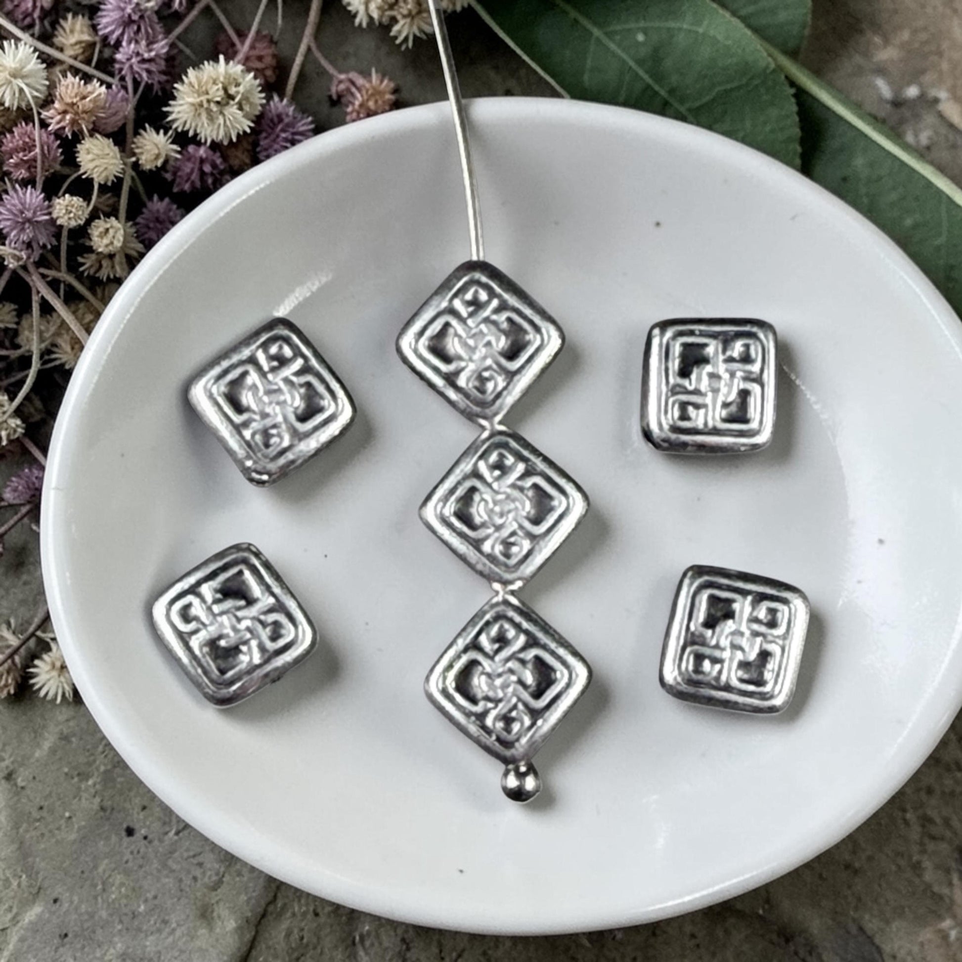 TierraCast 7mm Celtic Knot Bead, Antiqued Silver Plated Pewter (PF/760-77) * Qty. 6