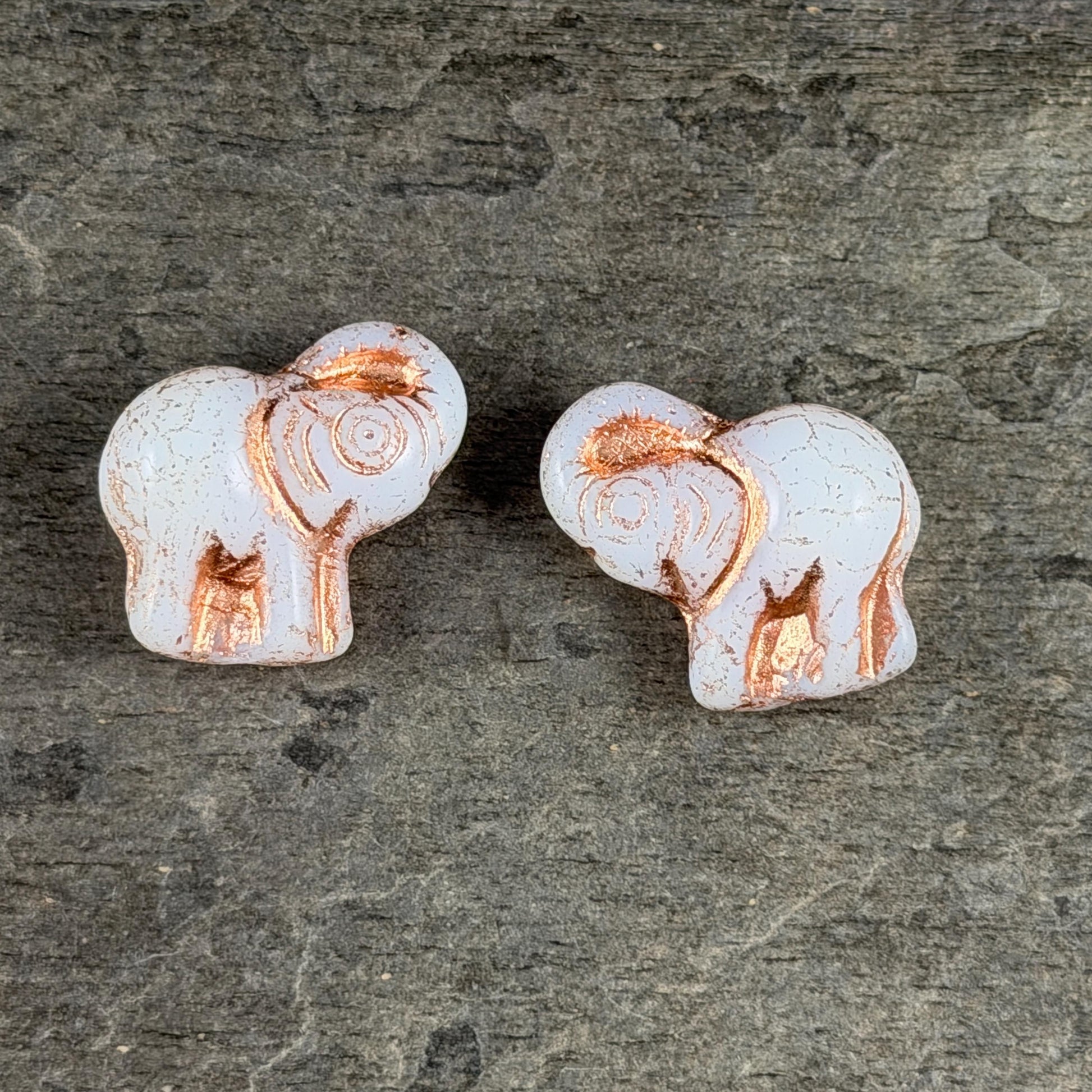 Czech Glass Beads - 20x23mm Elephant Bead, White with Copper Wash (PackN2) * 3 Beads