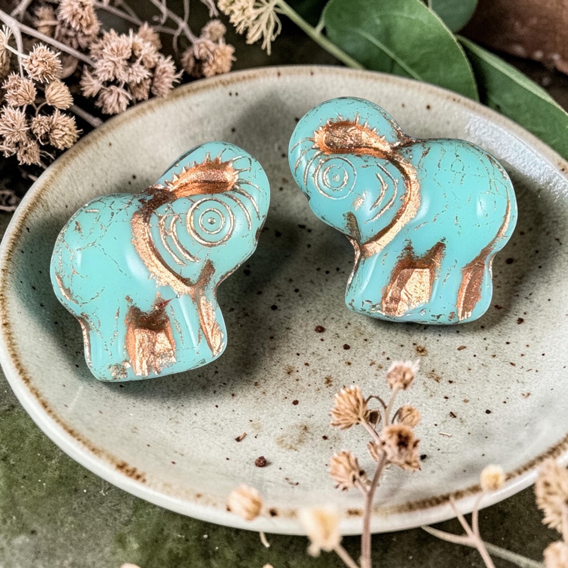 Czech Glass Beads - 20x23mm Elephant Bead, Mint Blue with Copper Wash (PackN1) * 3 Beads