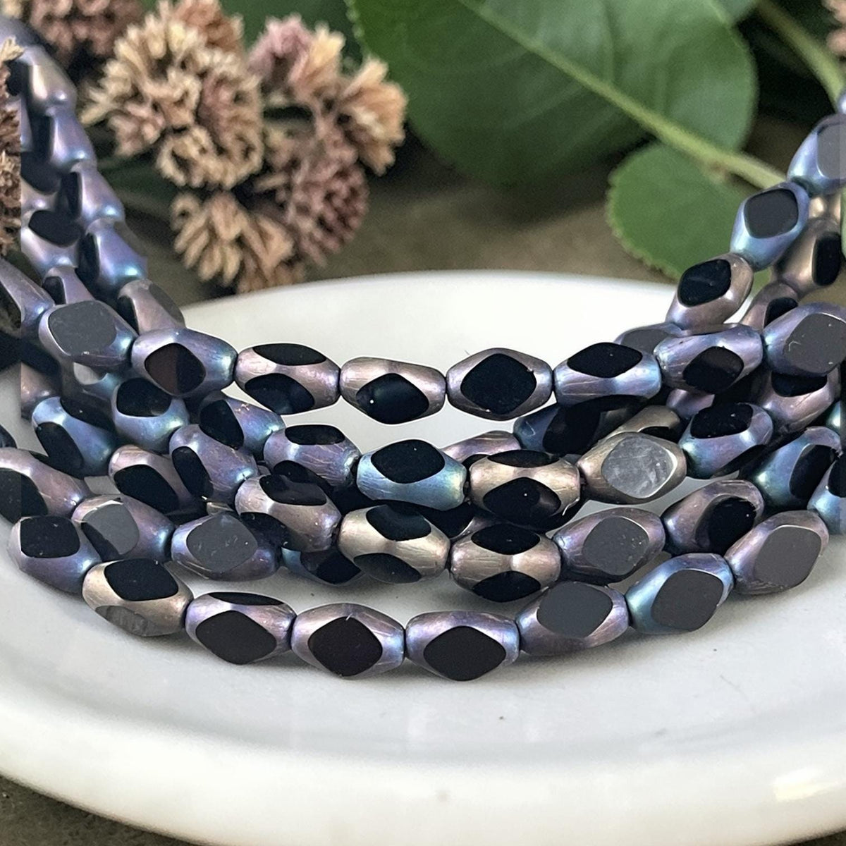 Czech Glass Beads - 8.25x5mm Diamond Cut Oval, Black Tuxedo (FOV-Black) * 25 Beads