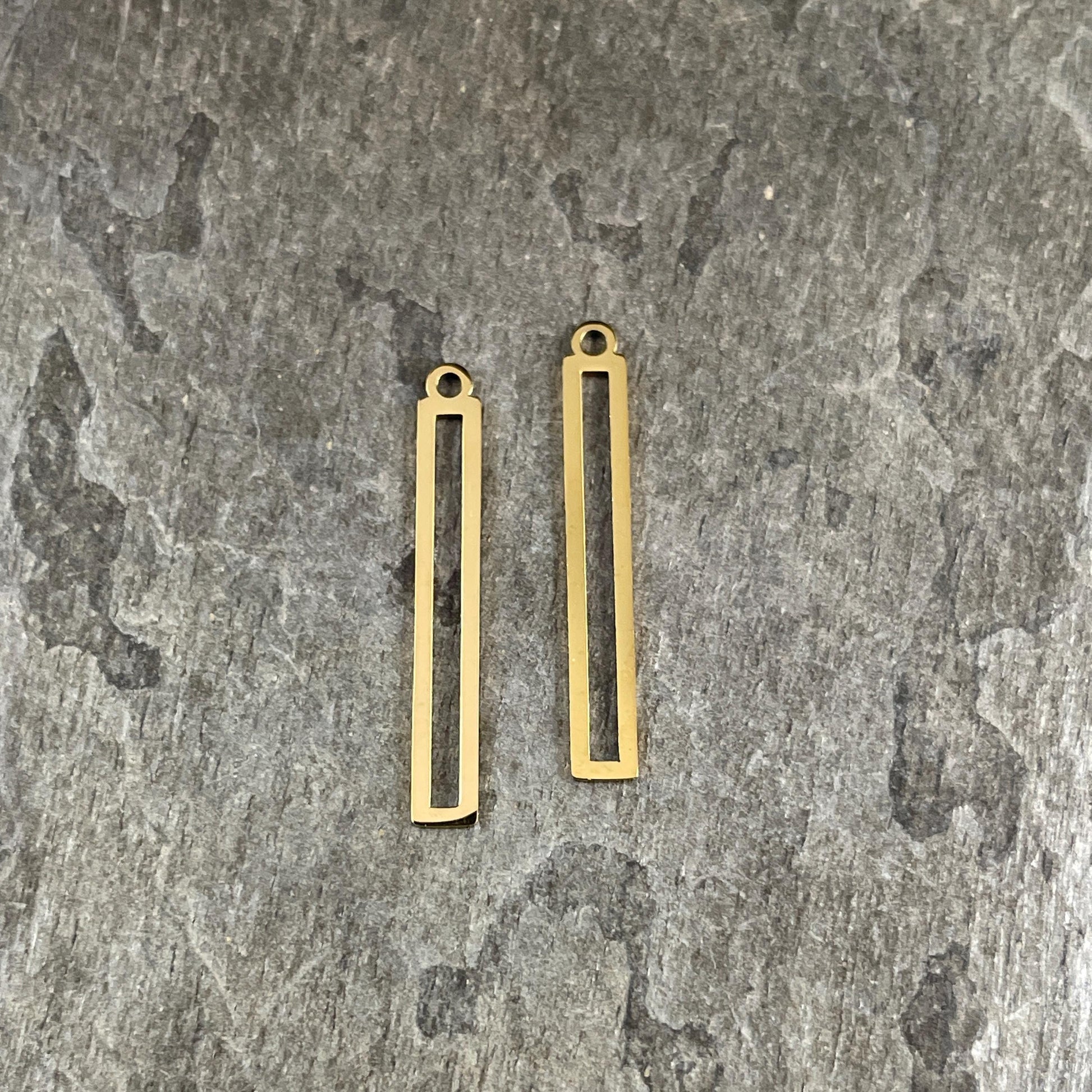Open Rectangle Charms, 32mmx4.5mm, 18k Gold Plated Stainless Steel (LA046g) * 1 Set