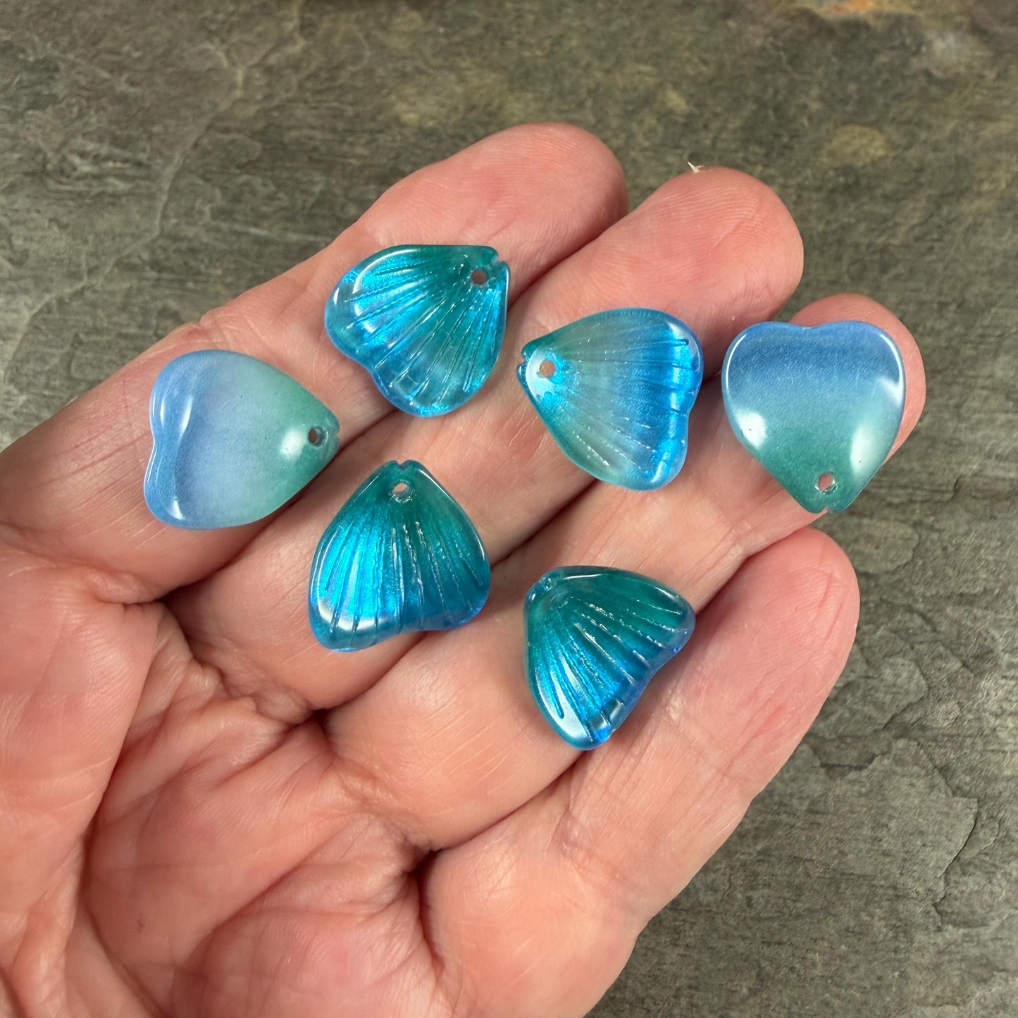 Glass Flower Petals, 16mm Petal Shaped Beads, Bright Blue Green * 12 Beads