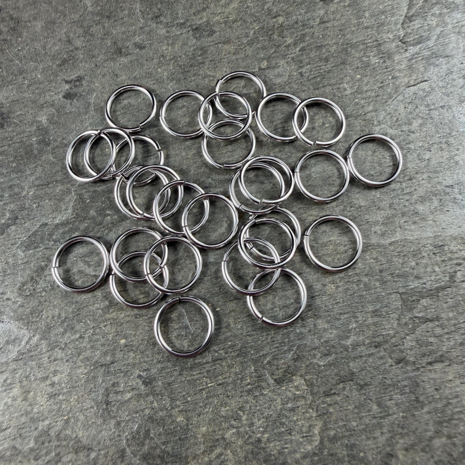 10mm Round Jump Rings, 18g Open, Rhodium Plated Brass (TC/0026-61) *
