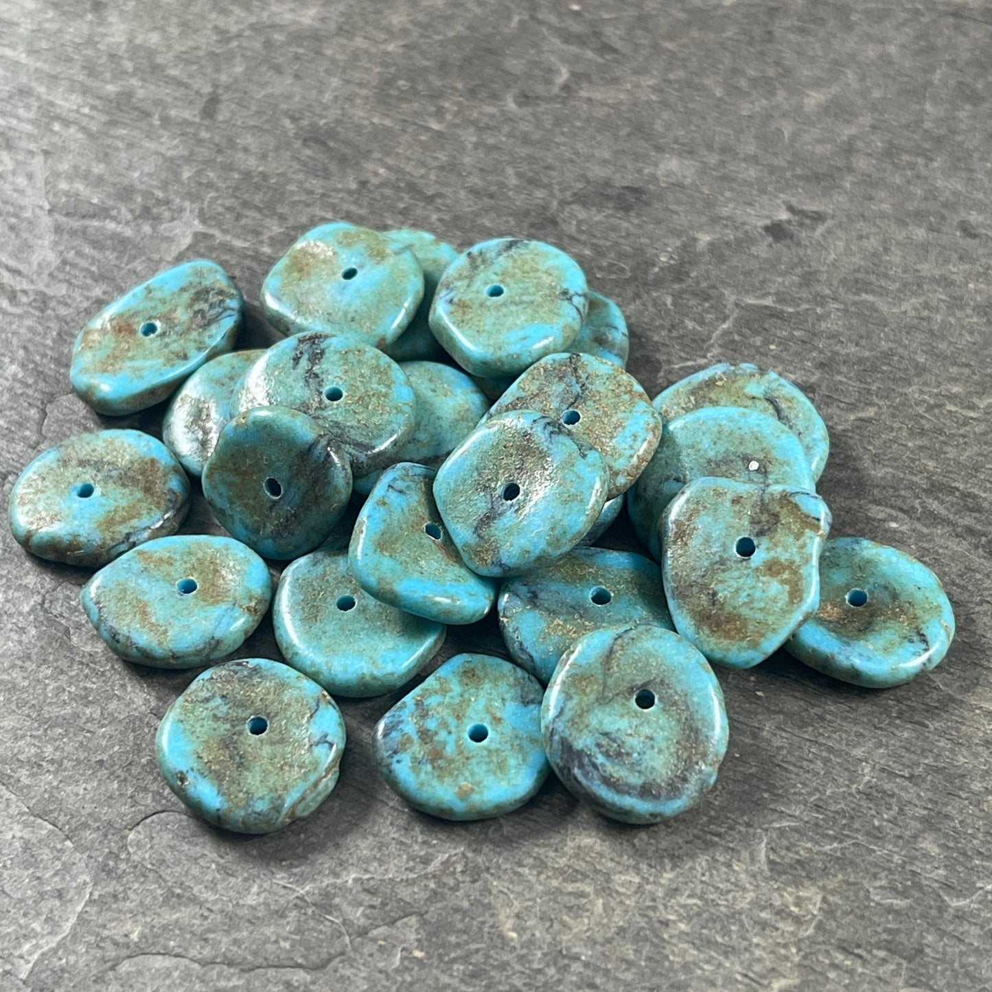 Magnesite Turquoise - Organic Discs 10-17mm diameter, Turquoise Blue (2408HL-43) * 60 Beads