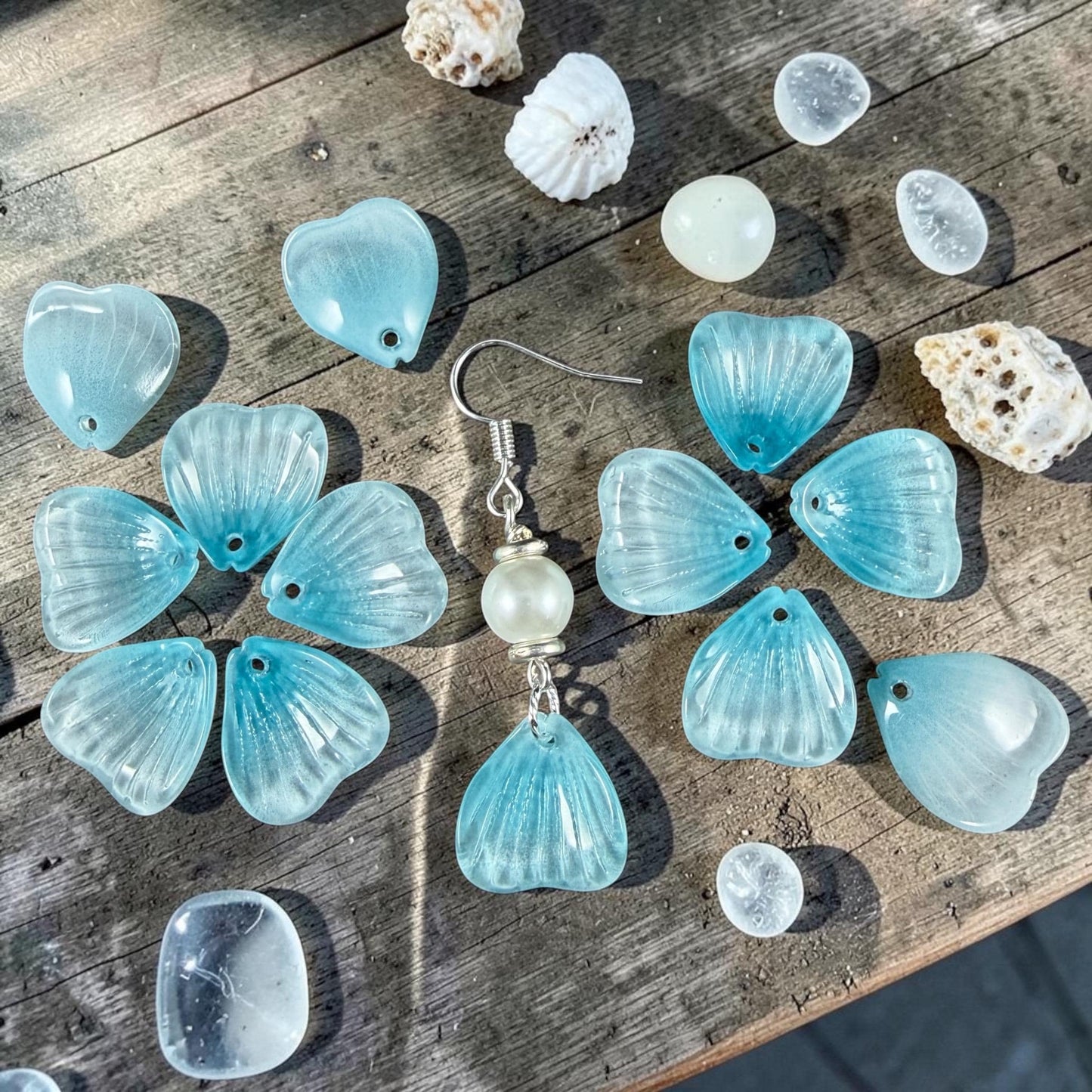 Glass Flower Petals, 16mm Petal Shaped Beads, Aqua Blue * 12 Beads