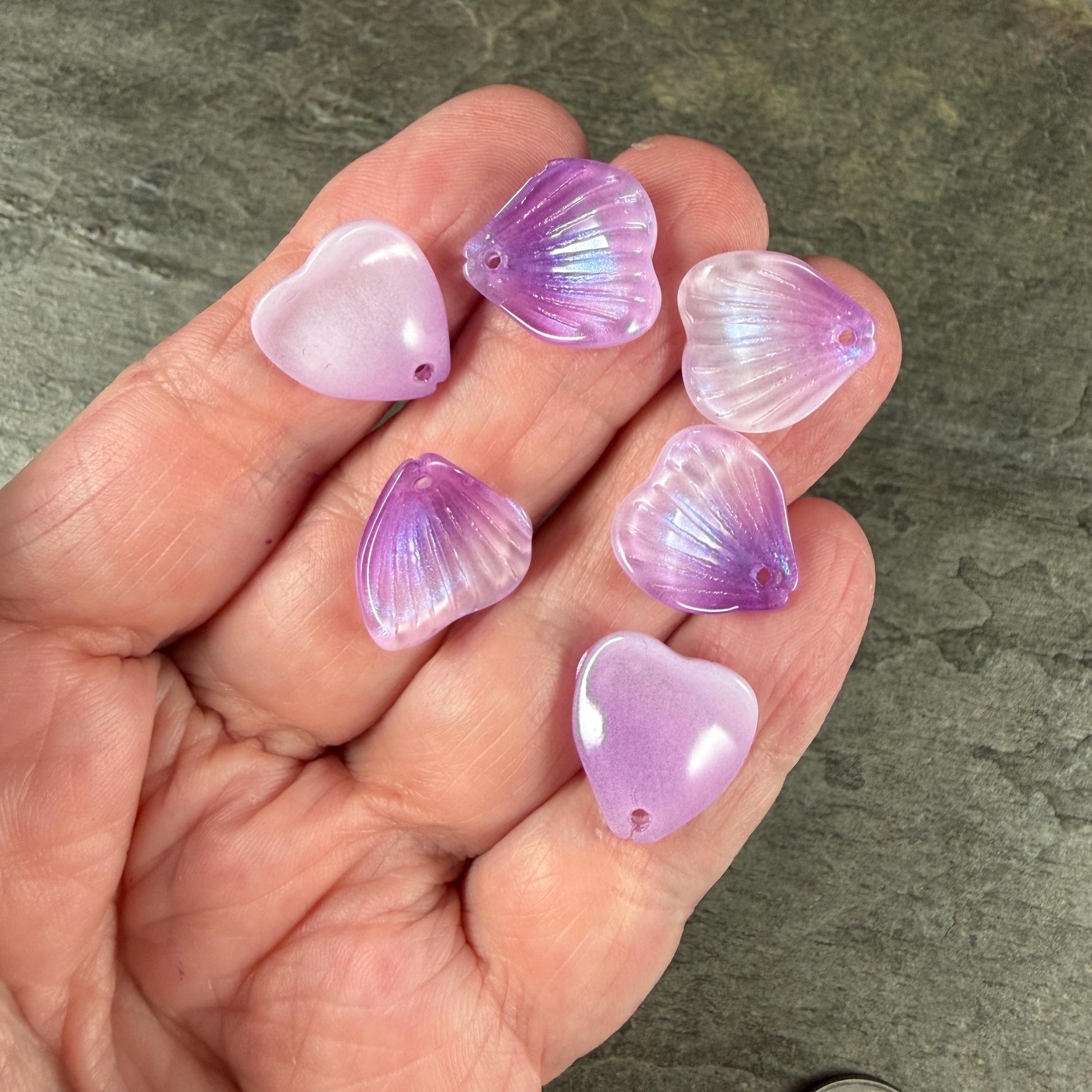 Glass Flower Petals, 16mm Petal Shaped Beads, Lavender Purple * 12 Beads