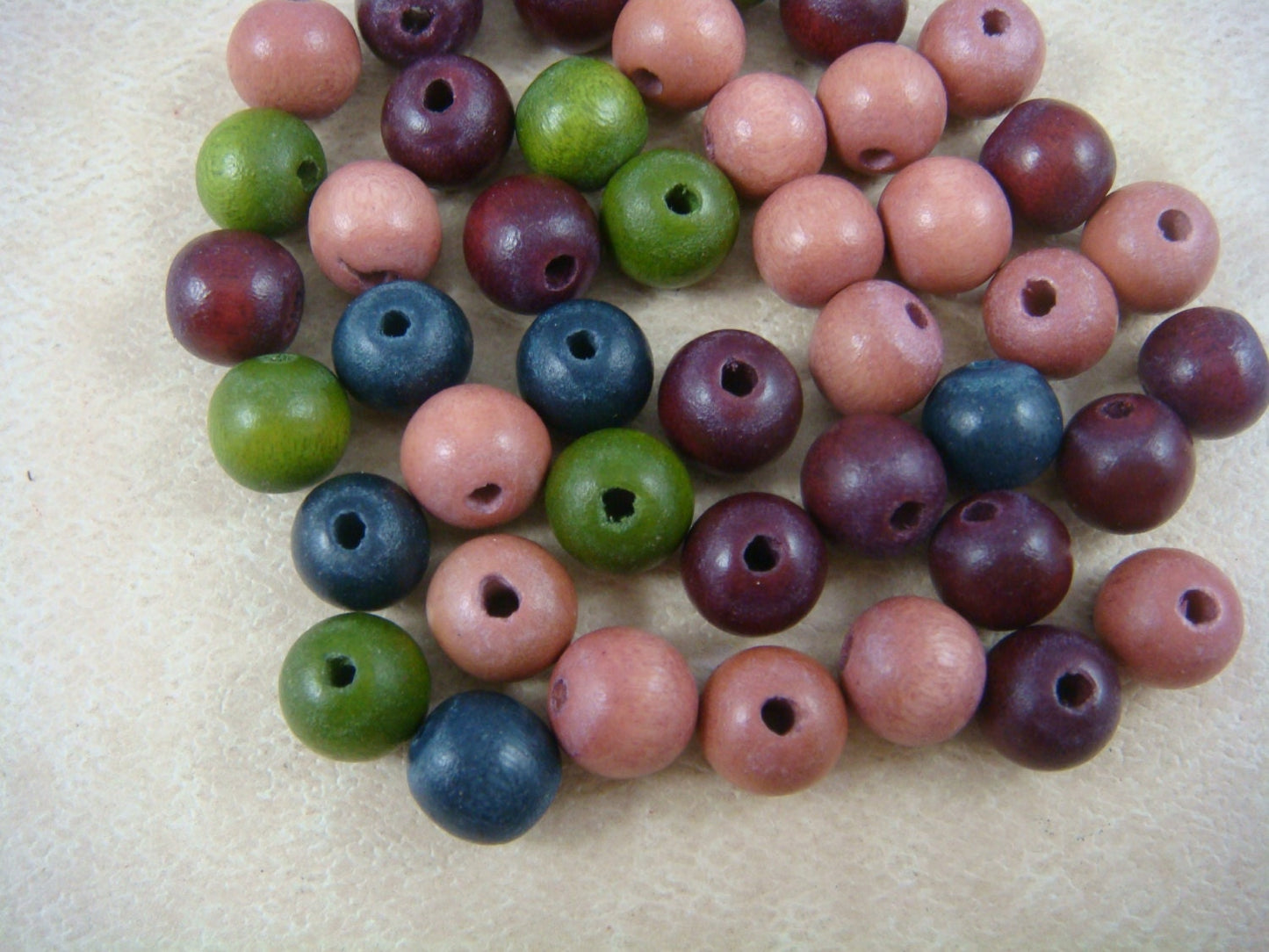 8mm Round Dark Red Wooden Beads, Mala Beads, Lightweight Wooden Beads - Cranberry Red Beads (9464) * 16" Strand