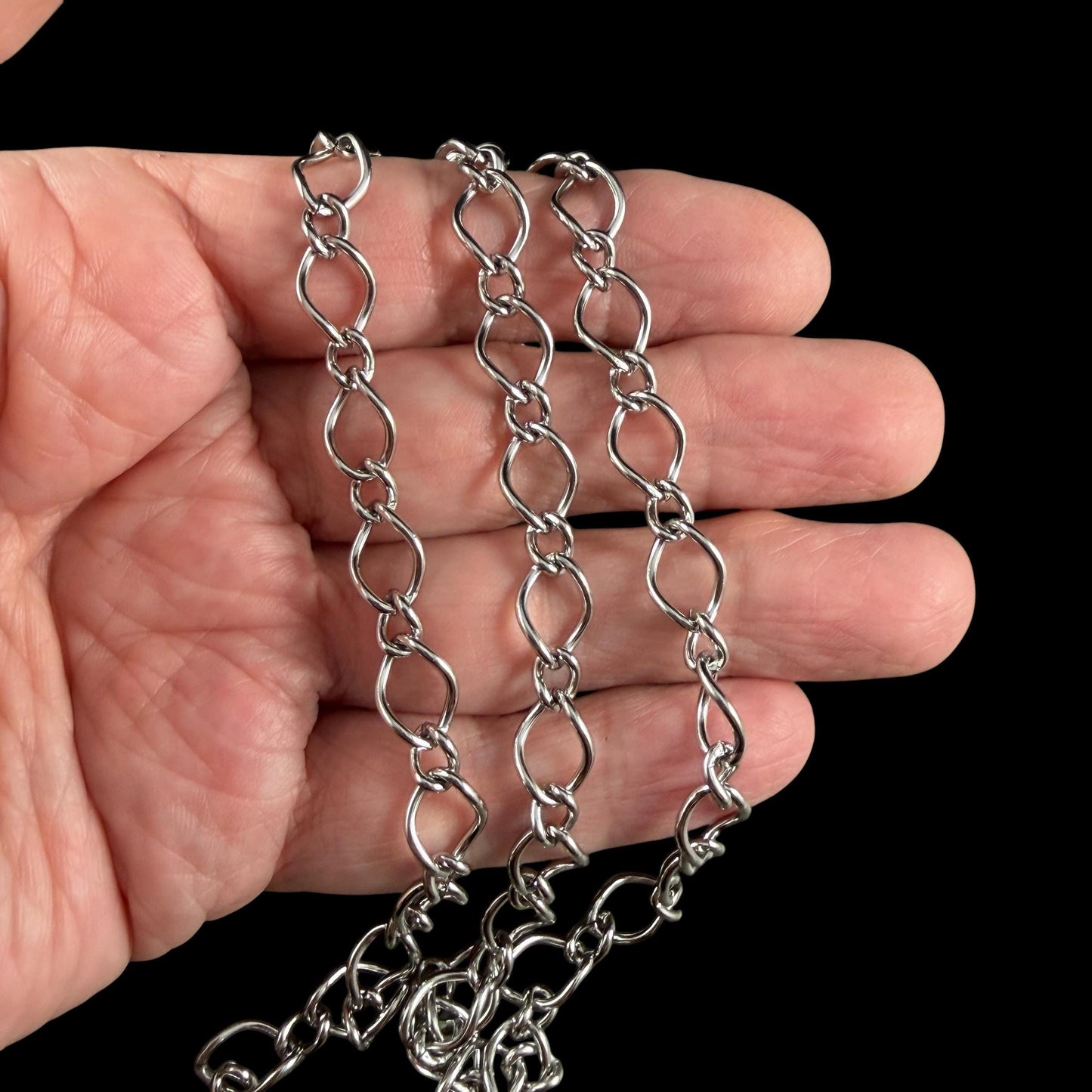 Chain by the Foot - 304 Stainless Steel Figaro Chain, 8x11mm Unwelded Links, Platinum Color (A016-74P-A) * 1 Yard