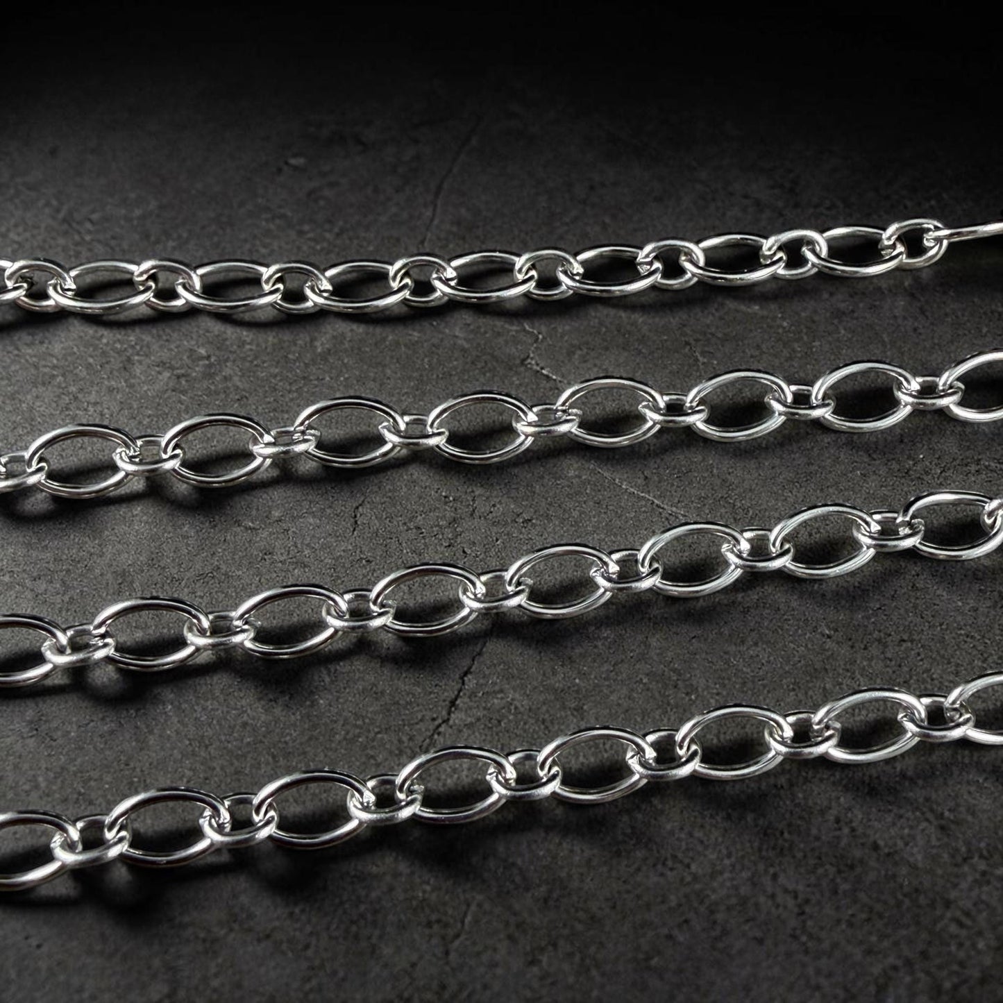 Chain by the Foot - 304 Stainless Steel Oval Cable Chain, 8.5x5.5mm Unwelded Links, Platinum Color (C018-04P) * 1 Yard