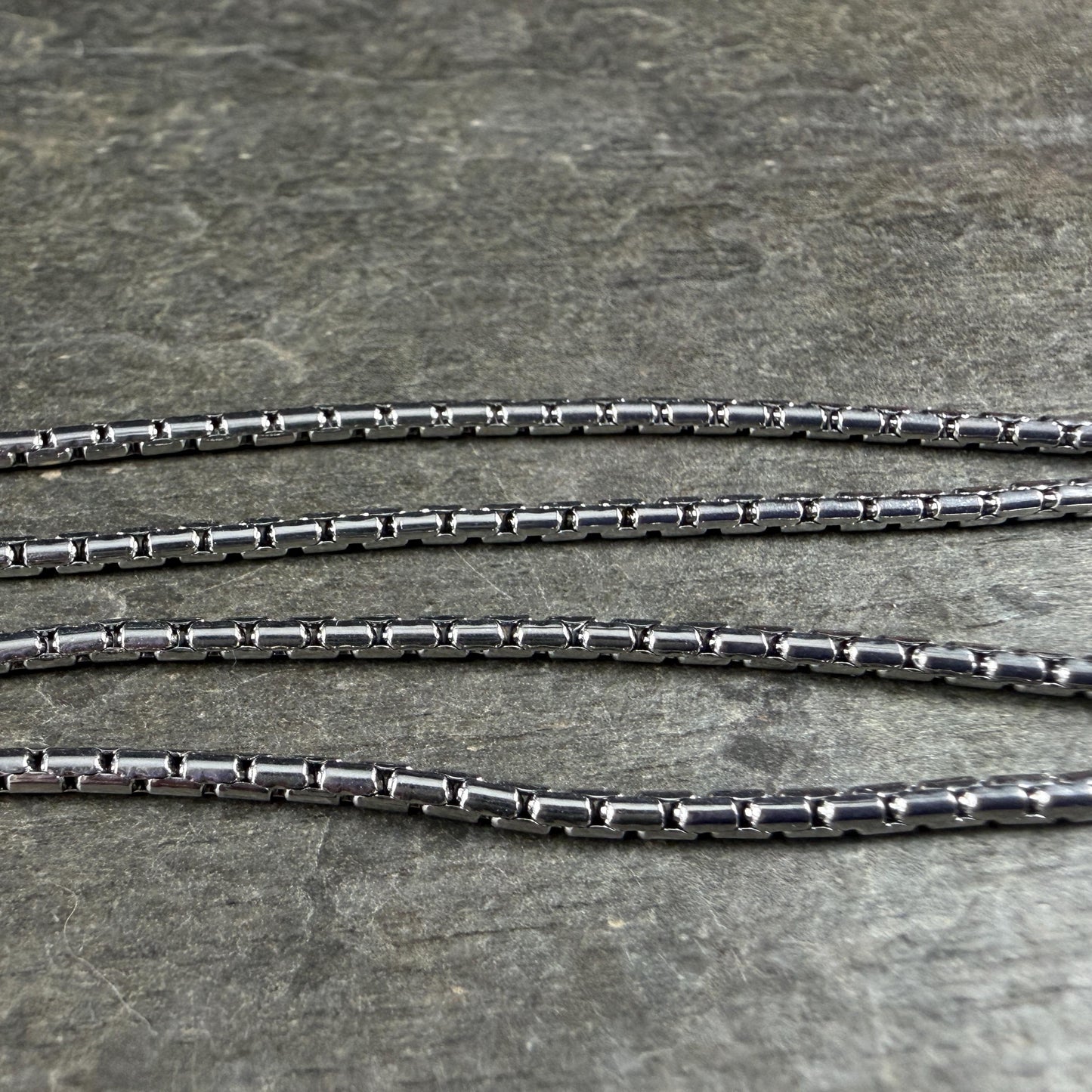 304 Stainless Steel, Boston Link, Platinum Color (E080-18P) * 19.5" Finished Necklace