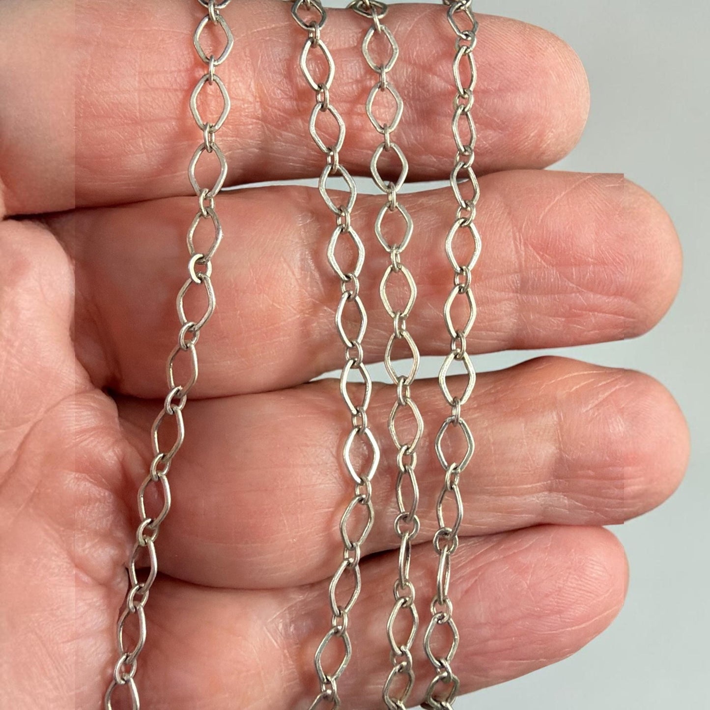 Chain by the Foot - Antiqued Silver Chain, 4x3mm Oval Links (829AS) * 18" Length