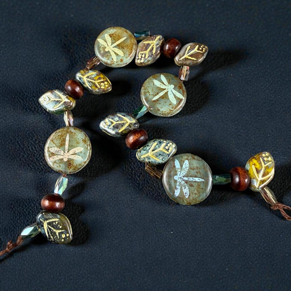 Nature Theme, Czech Glass Beads, Dragonfly Coin Exclusive Mix (DZ526.15) - 7" Strand