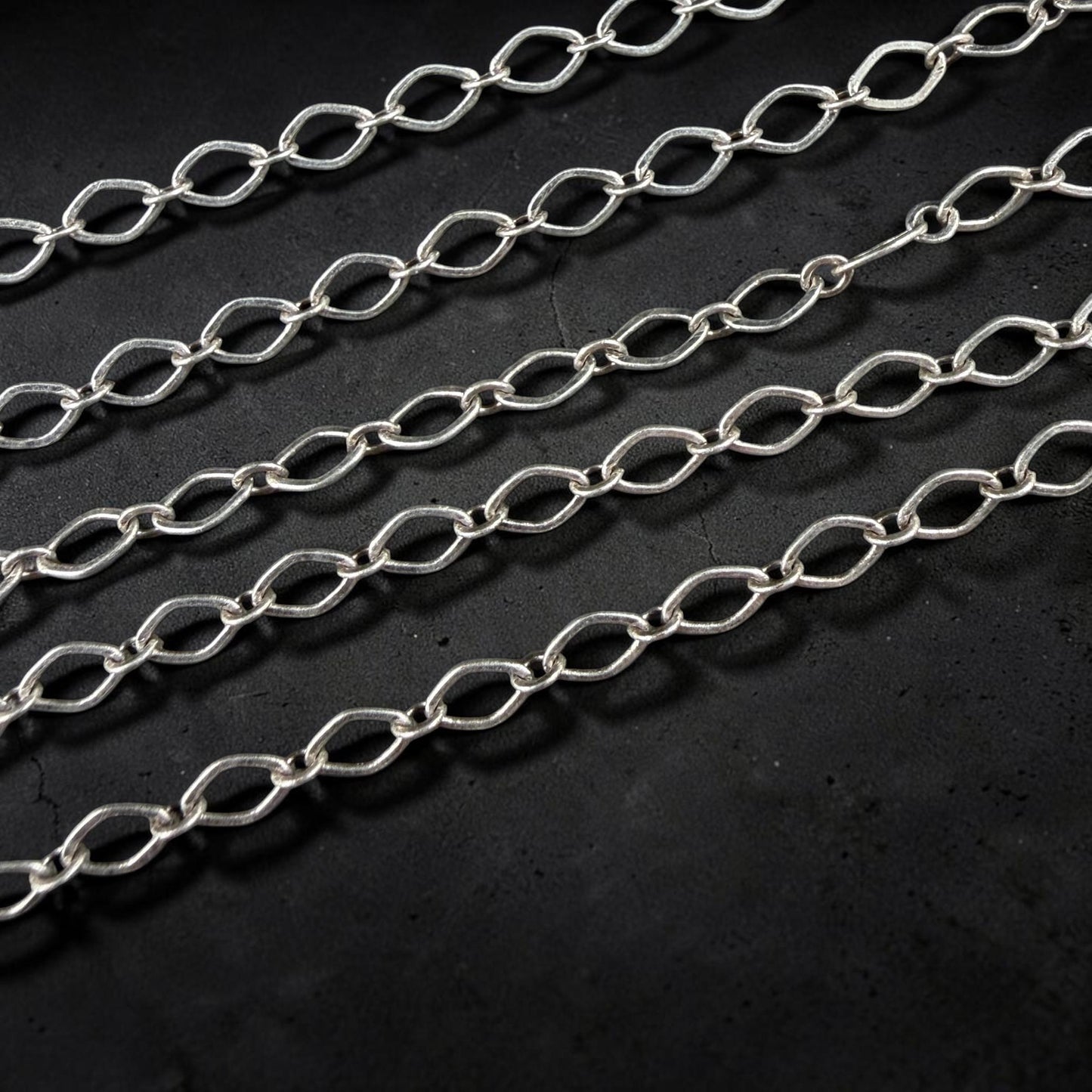 Chain by the Foot - Antiqued Silver Chain, 4x3mm Oval Links (829AS) * 18" Length