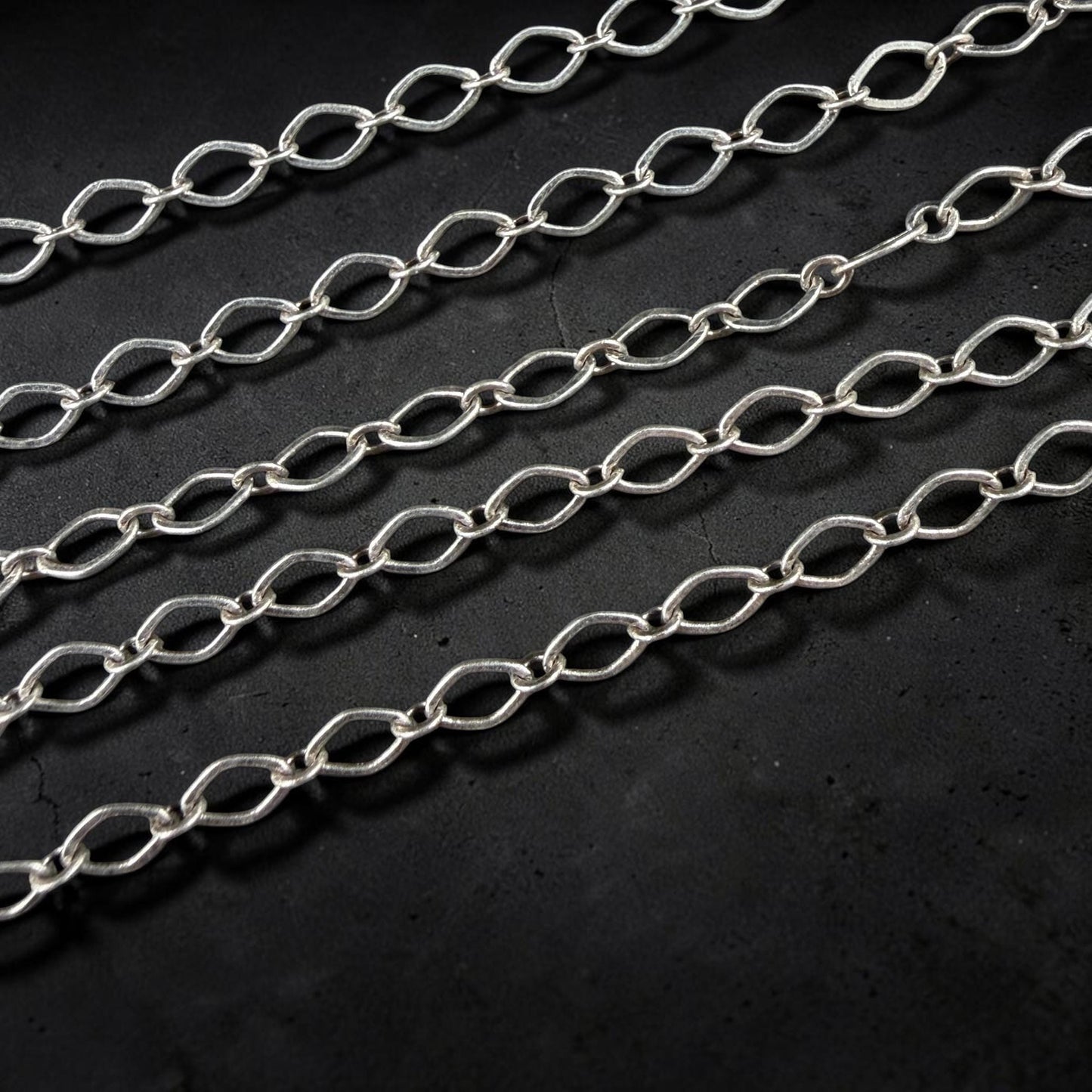 Chain by the Foot - Antiqued Silver Chain, 4x3mm Oval Links (829AS) * 18" Length