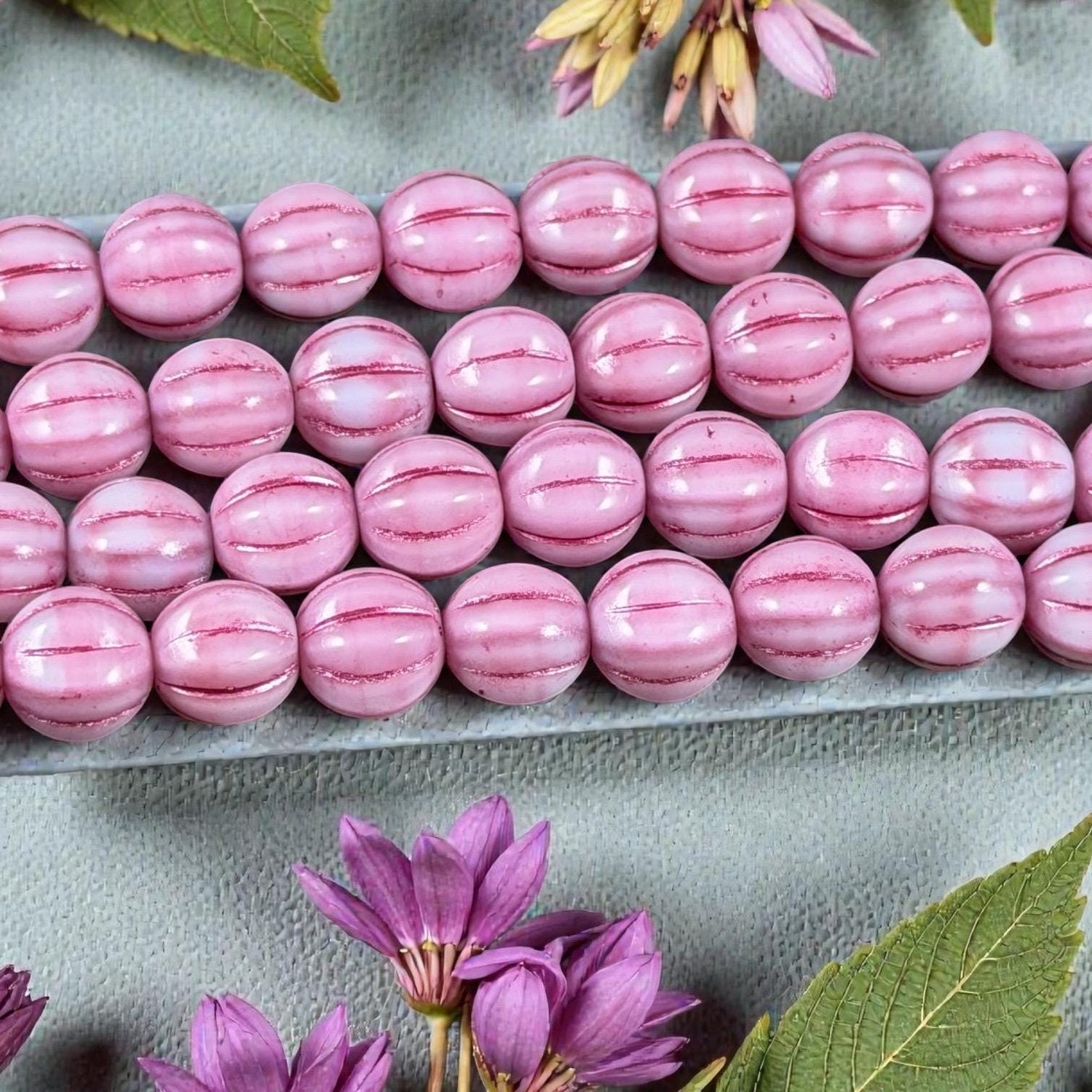 Czech Beads - 8mm Melon, Opaque Lavender with Pink Wash (ML8/72) * 15 Beads