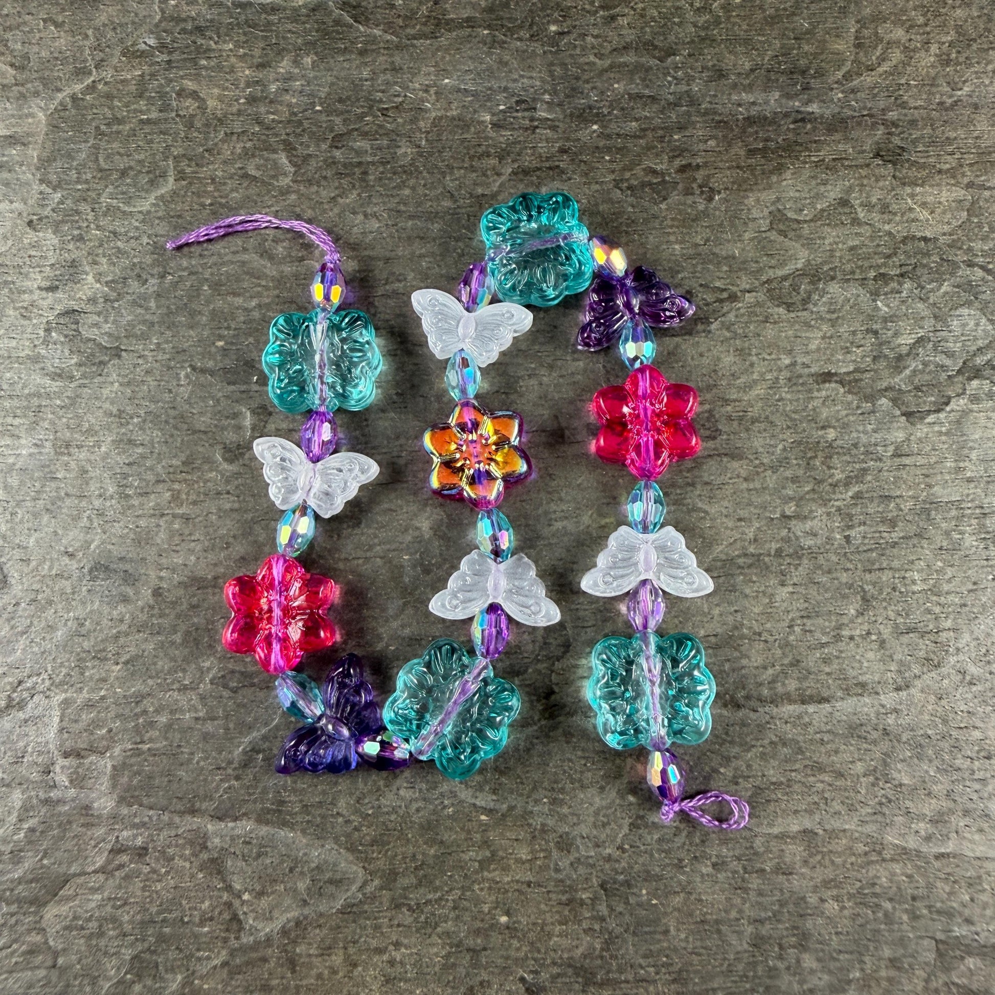 Colorful Flower and Butterfly Bead Mix, Glass Beads, Nature Theme (DZ-525.22) * 8" Strand