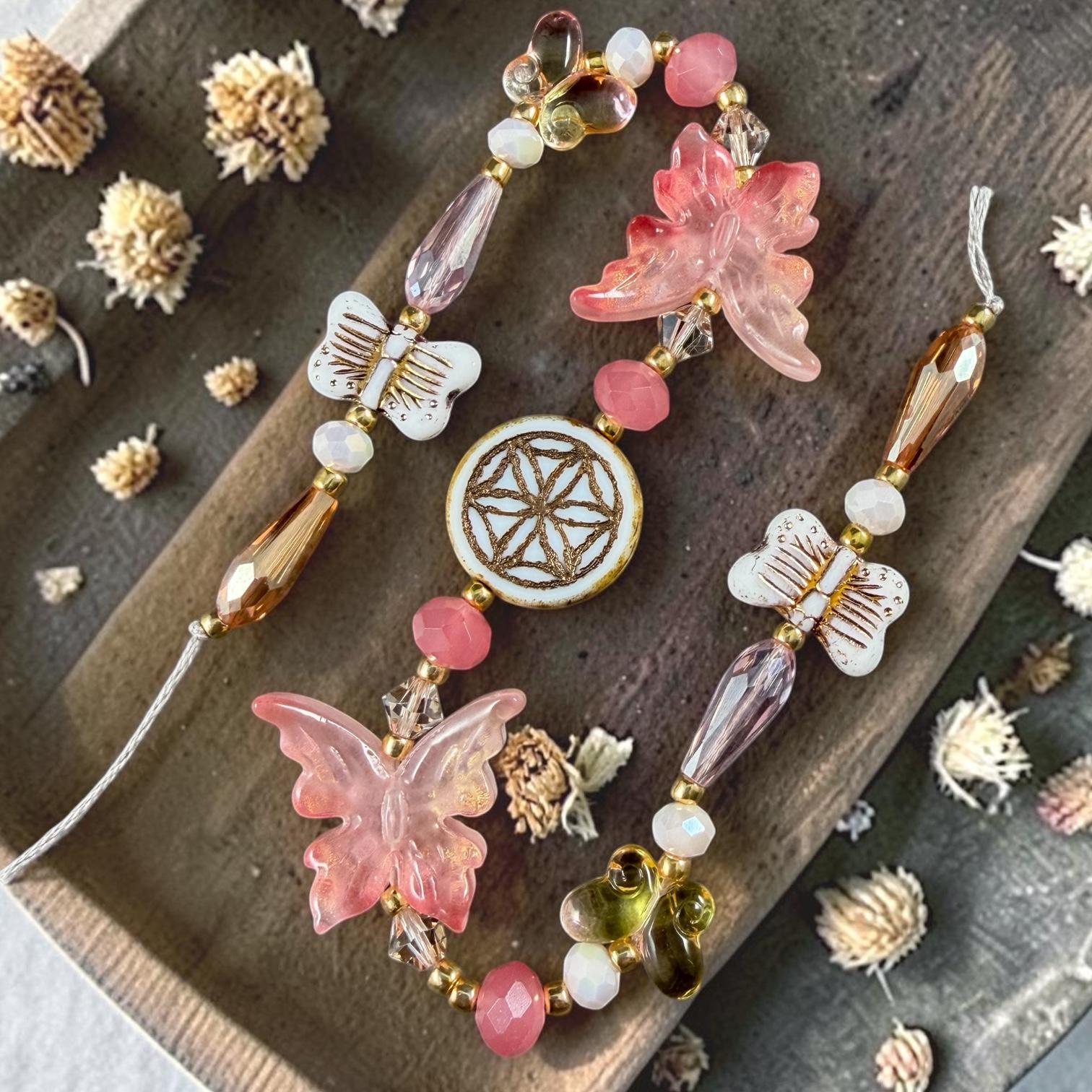 Butterfly Beads - Peach, Beige and Gold Glass Beads - Exclusive Bead Mix (612.01) - 10.5" Strand