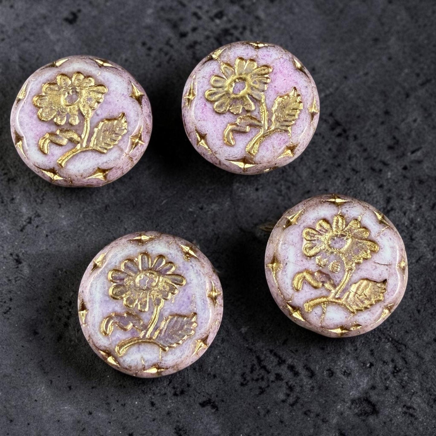 Czech Beads, 18mm Marguerite Daisy, Pale Lavender Silk (Purple/Gold) * 4 Beads