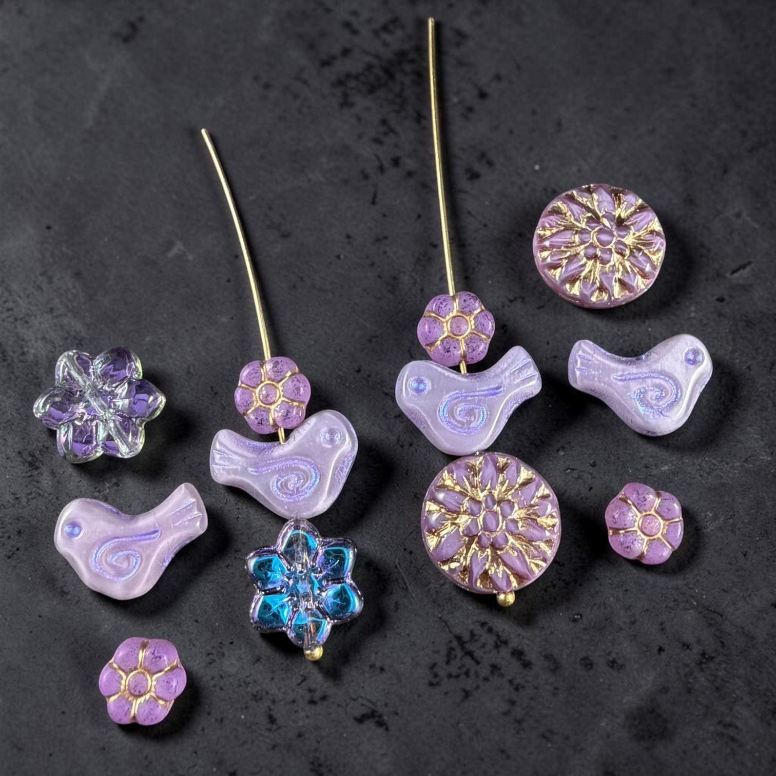 Czech Beads - Glass Bird Bead, 12x16mm, Light Purple (26016/43809) * 10 Beads
