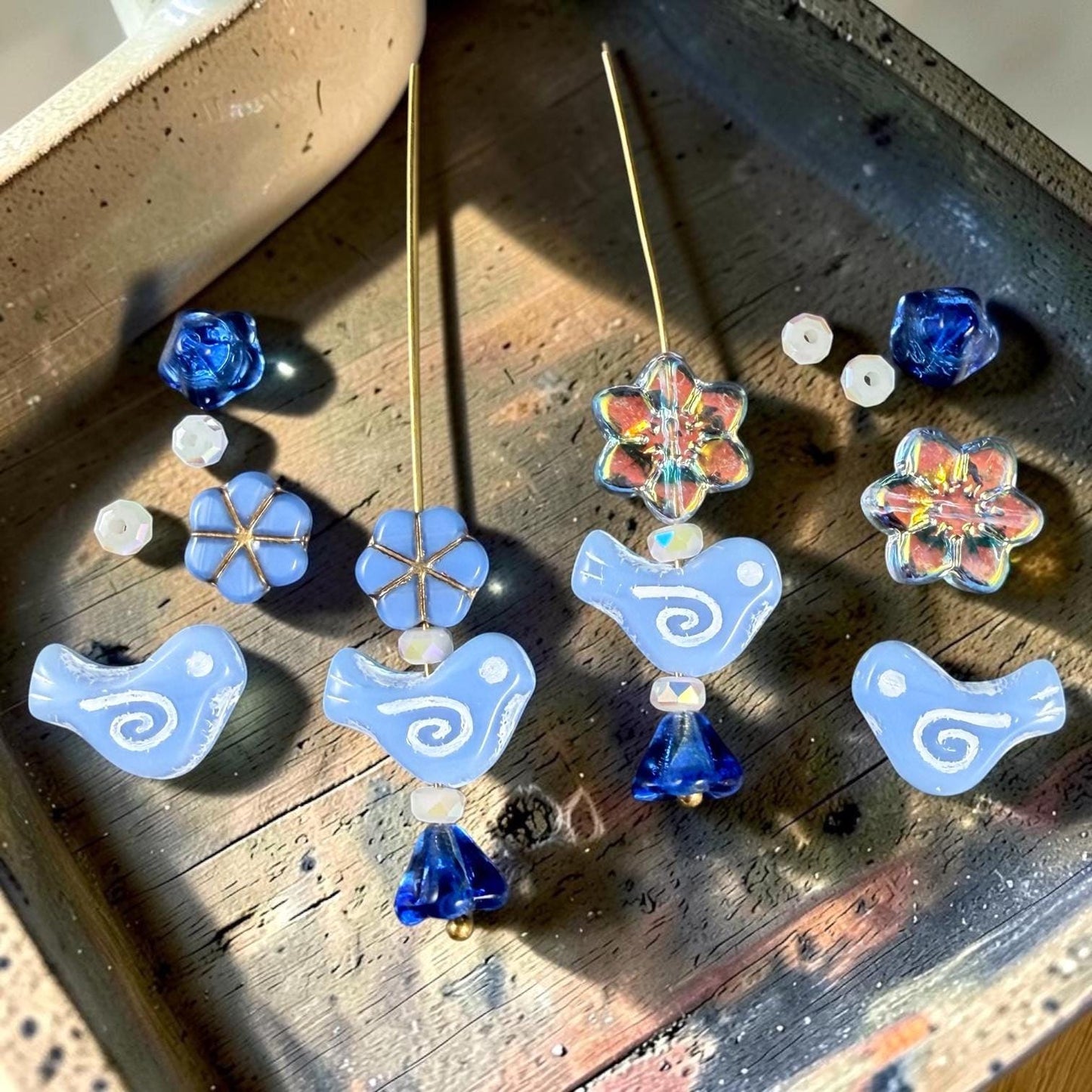 Czech Beads - Small Glass Bird with Coordinating Flowers Bead (Blue/White-BirdMix)