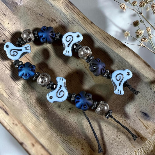 Czech Beads - Small Glass Bird with Coordinating Flowers Bead (Blue/Black-BirdMix)