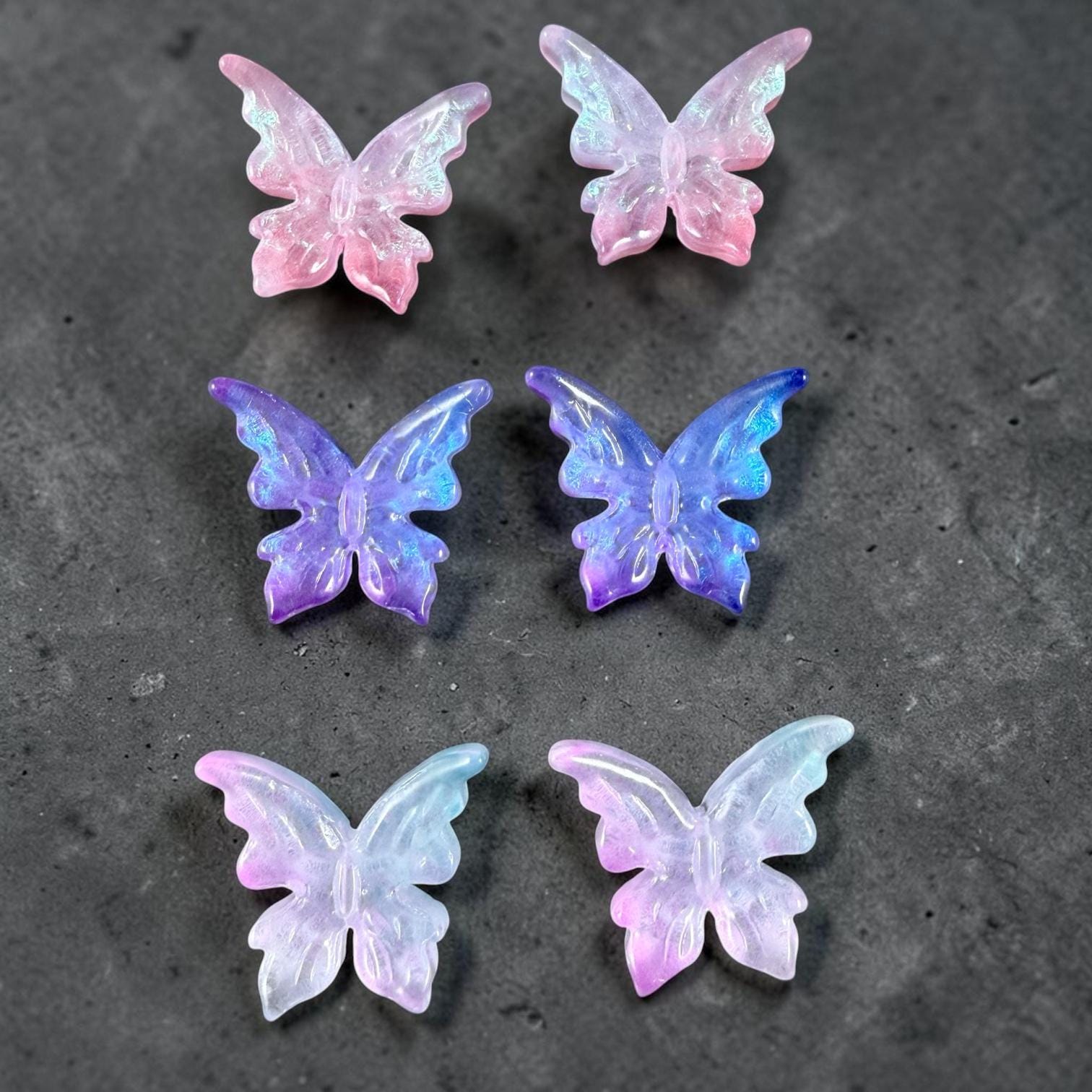 Large Glass Butterfly - Lavender Lilac, and Pink Focal Beads * 6 Beads