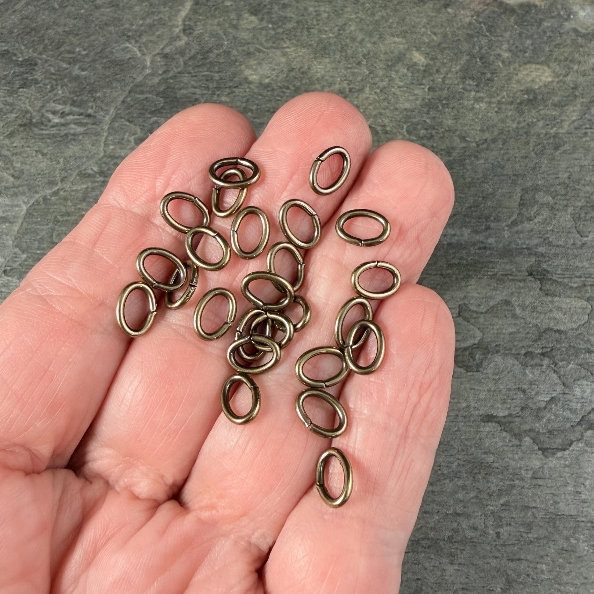 8x6mm Oval Jump Rings, 16g Open, Antiqued Brass (FMG/5083) * Qty. 50