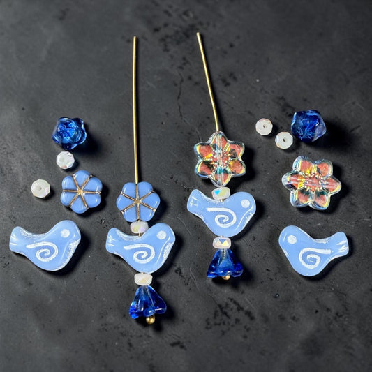 Czech Beads - Small Glass Bird with Coordinating Flowers Bead (Blue/White-BirdMix)