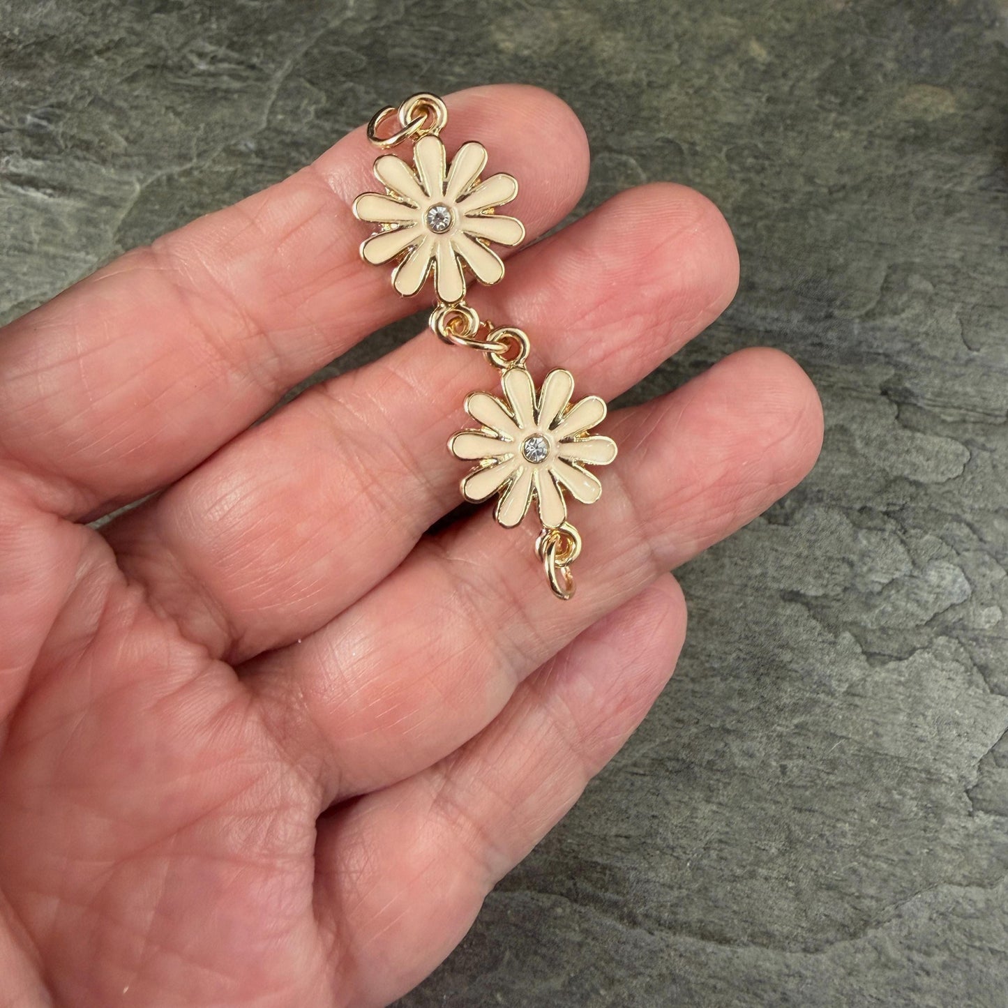 Ename Connector - 15x22mm Pink Daisy Link (1512-9547) * Set of 2