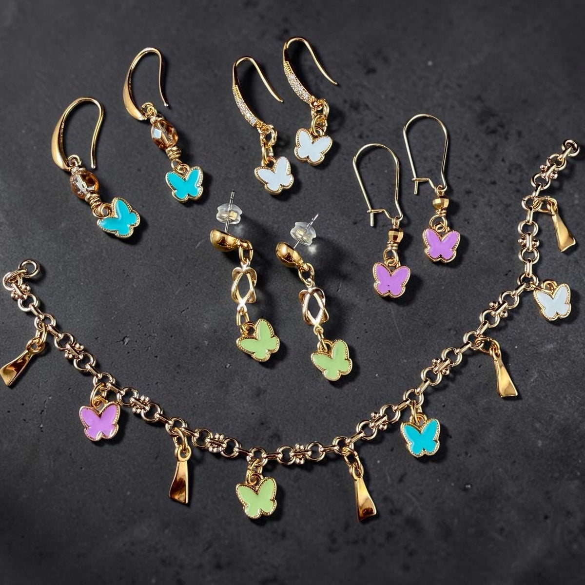 24k Gold Plated Butterfly Charm with Cheerful Lilac Purple Enamel (PF/15313-13-0314) * Qty. 4