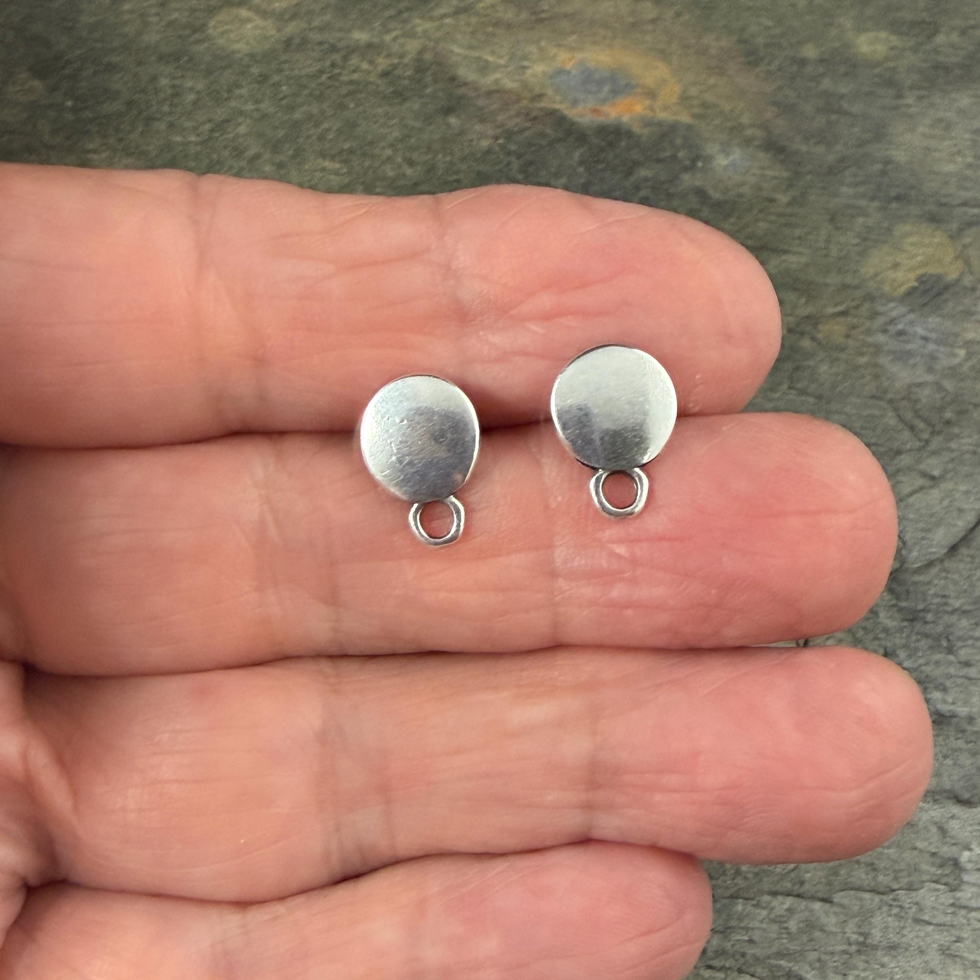 Round Earring with Loop and Titanium Post, Antiqued Silver Plated Zamak (PF/10909-12) * Qty. 4