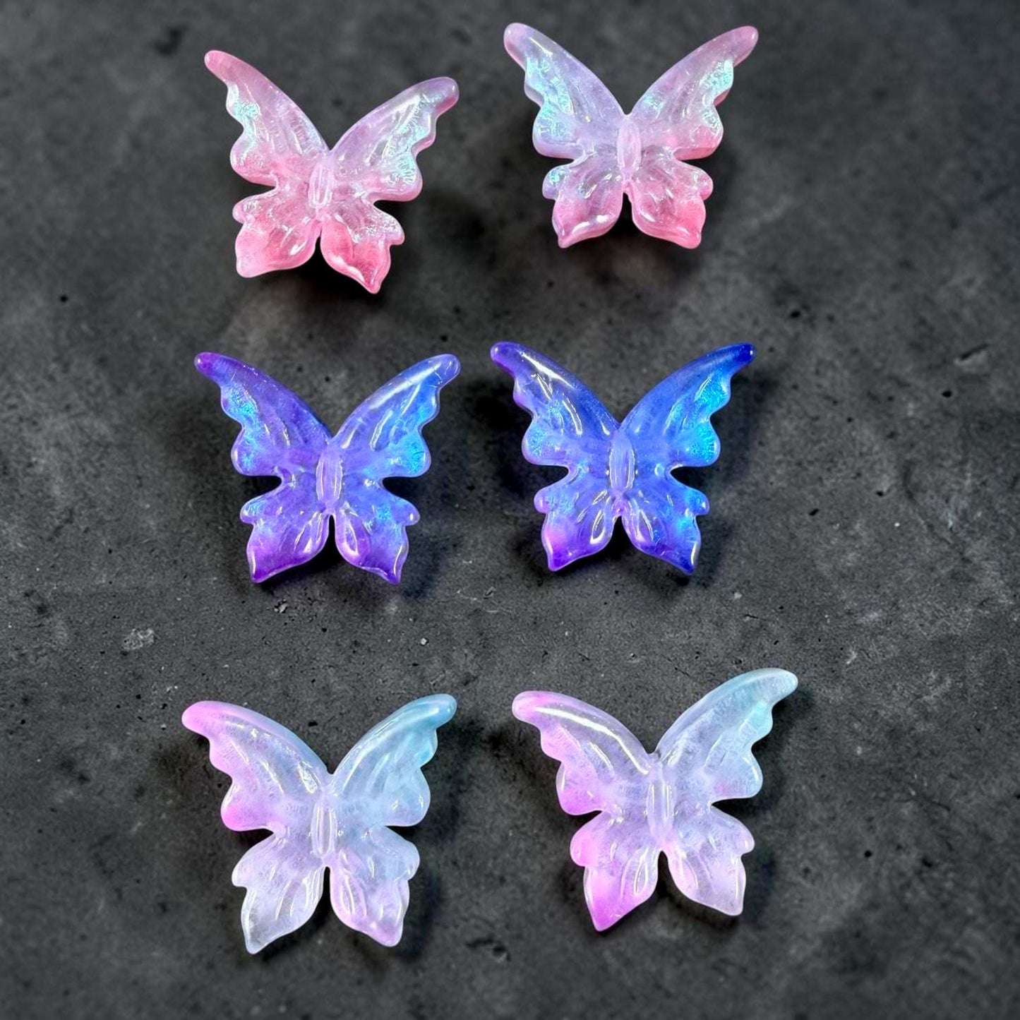 Large Glass Butterfly - Lavender Lilac, and Pink Focal Beads * 6 Beads