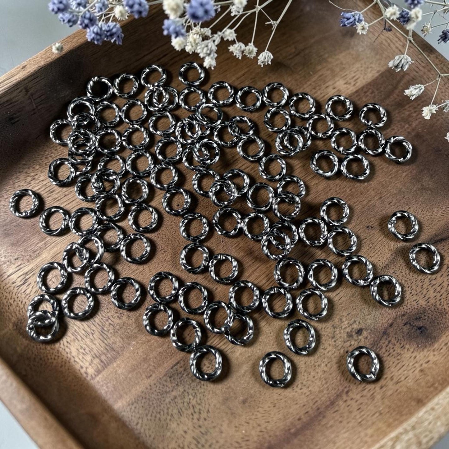 6mm Twisted Jump Rings, 16g Open, Gunmetal Black Plated Brass (FMG/5046) * Qty. 100