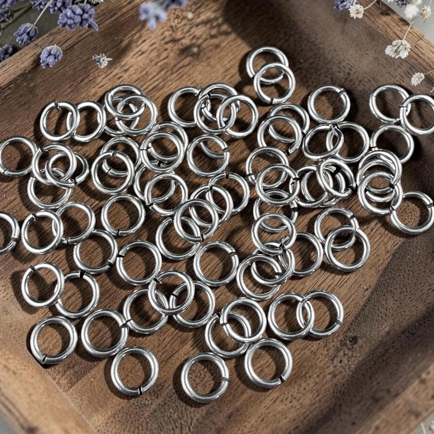 4mm 22 gauge Antiqued Silver Jump Rings, Silver Plated Brass (PF/807-40-77) * Qty. 200