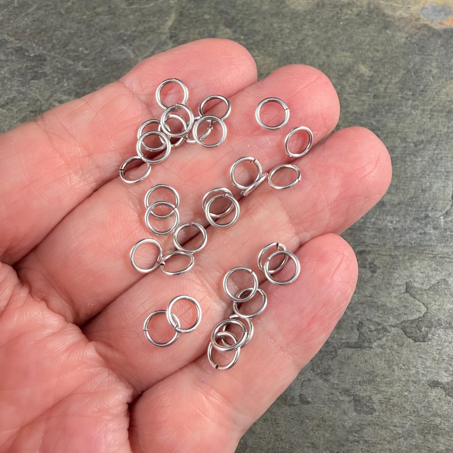 6mm 20 gauge Antiqued Silver Jump Rings, Silver Plated Brass (PF/649-06-77) * Qty. 100