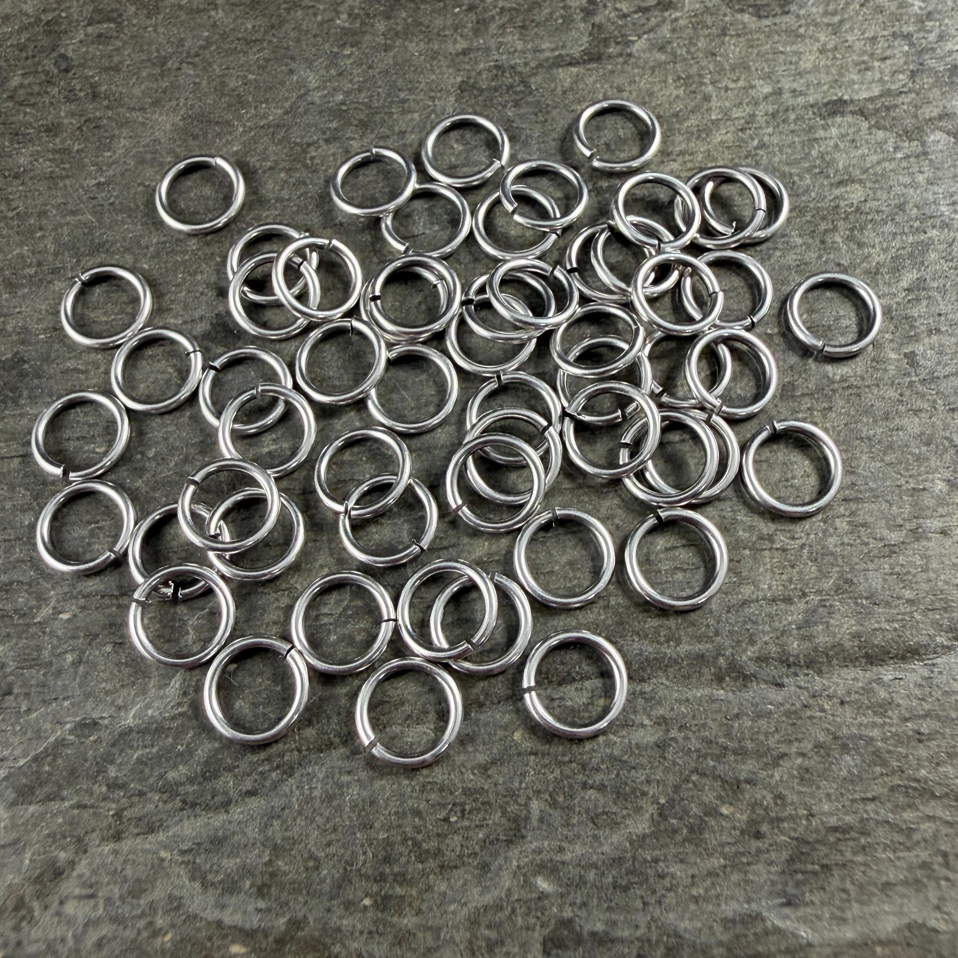 6mm 20 gauge Antiqued Silver Jump Rings, Silver Plated Brass (PF/649-06-77) * Qty. 100