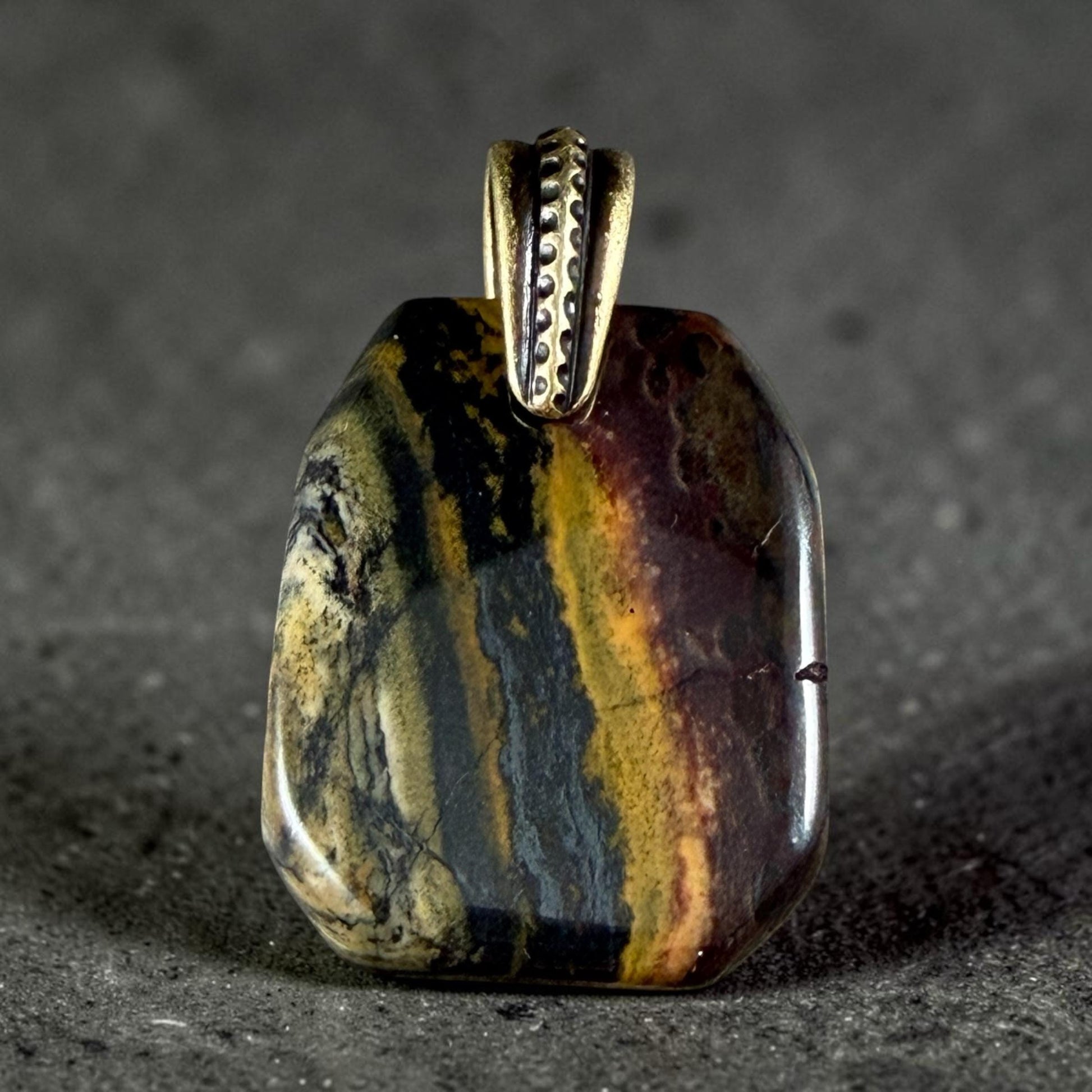 Tiger Iron Gemstone Pendant with Antiqued Brass Bail, 29x23mm (Tigeriron-BR) * Qty. 1