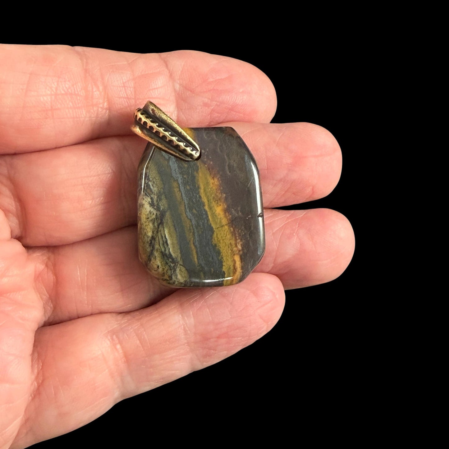 Tiger Iron Gemstone Pendant with Antiqued Brass Bail, 29x23mm (Tigeriron-BR) * Qty. 1