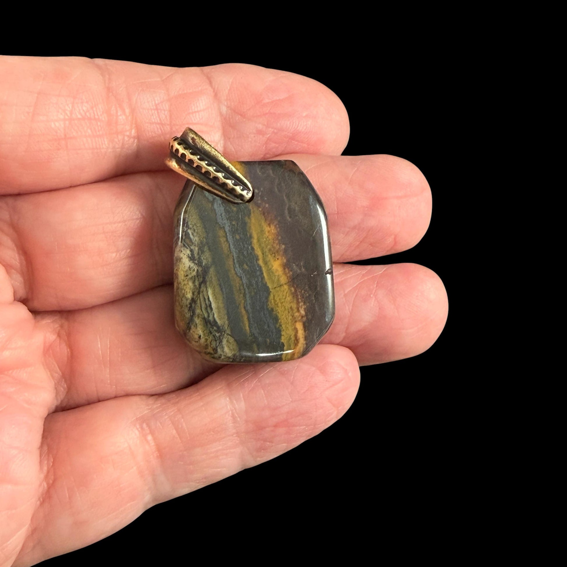 Tiger Iron Gemstone Pendant with Antiqued Brass Bail, 29x23mm (Tigeriron-BR) * Qty. 1