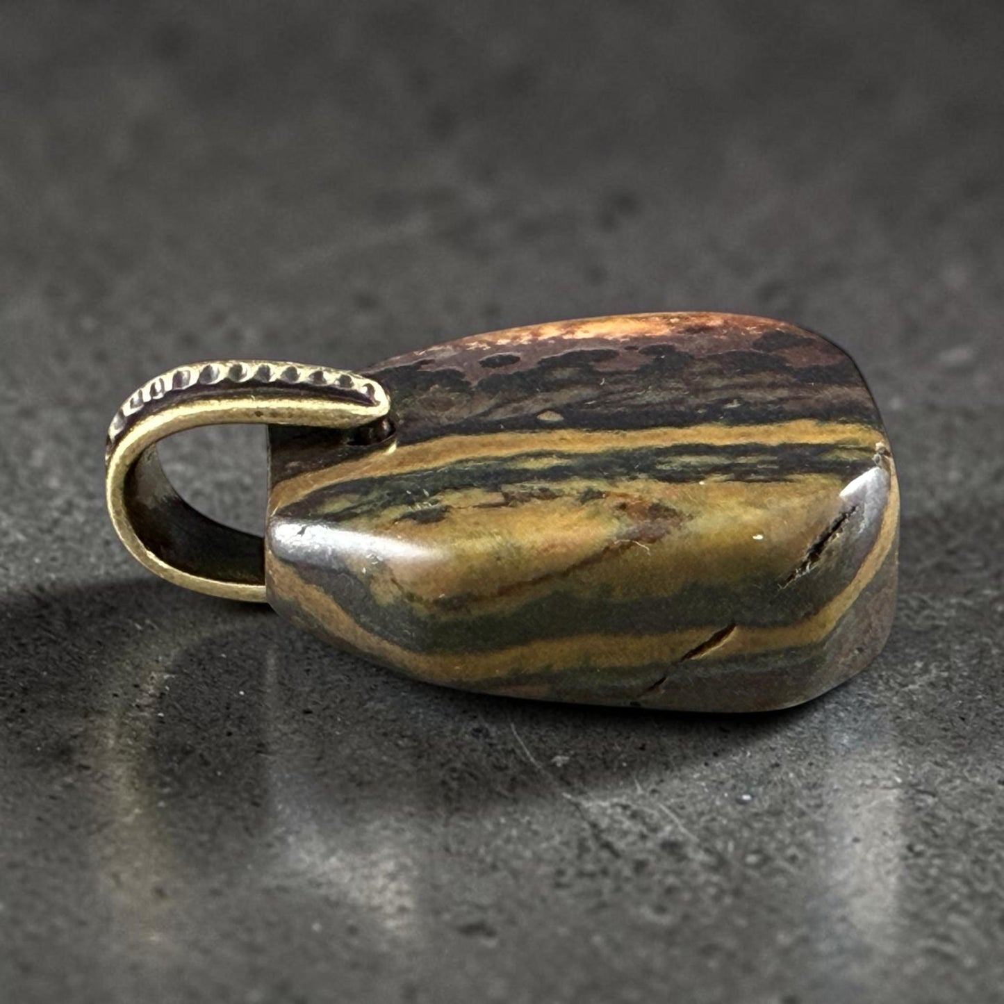Tiger Iron Gemstone Pendant with Antiqued Brass Bail, 29x23mm (Tigeriron-BR) * Qty. 1