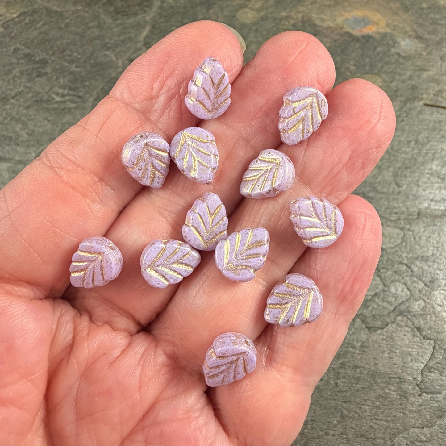 Czech Glass Beads, Pastel Purple 10x8mm Mint Leaf with Gold Wash (33305/54202) * Qty. 16