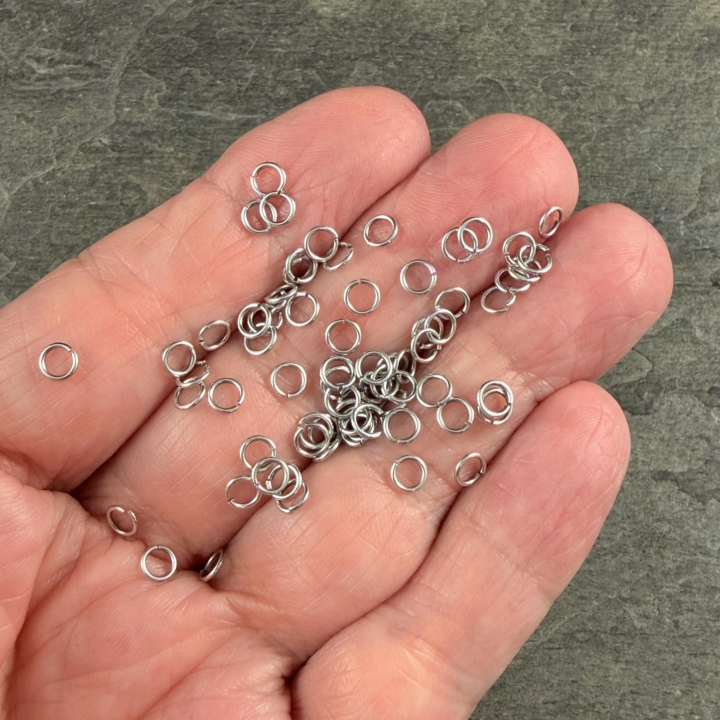 4mm 22 gauge Antiqued Silver Jump Rings, Silver Plated Brass (PF/807-40-77) * Qty. 200
