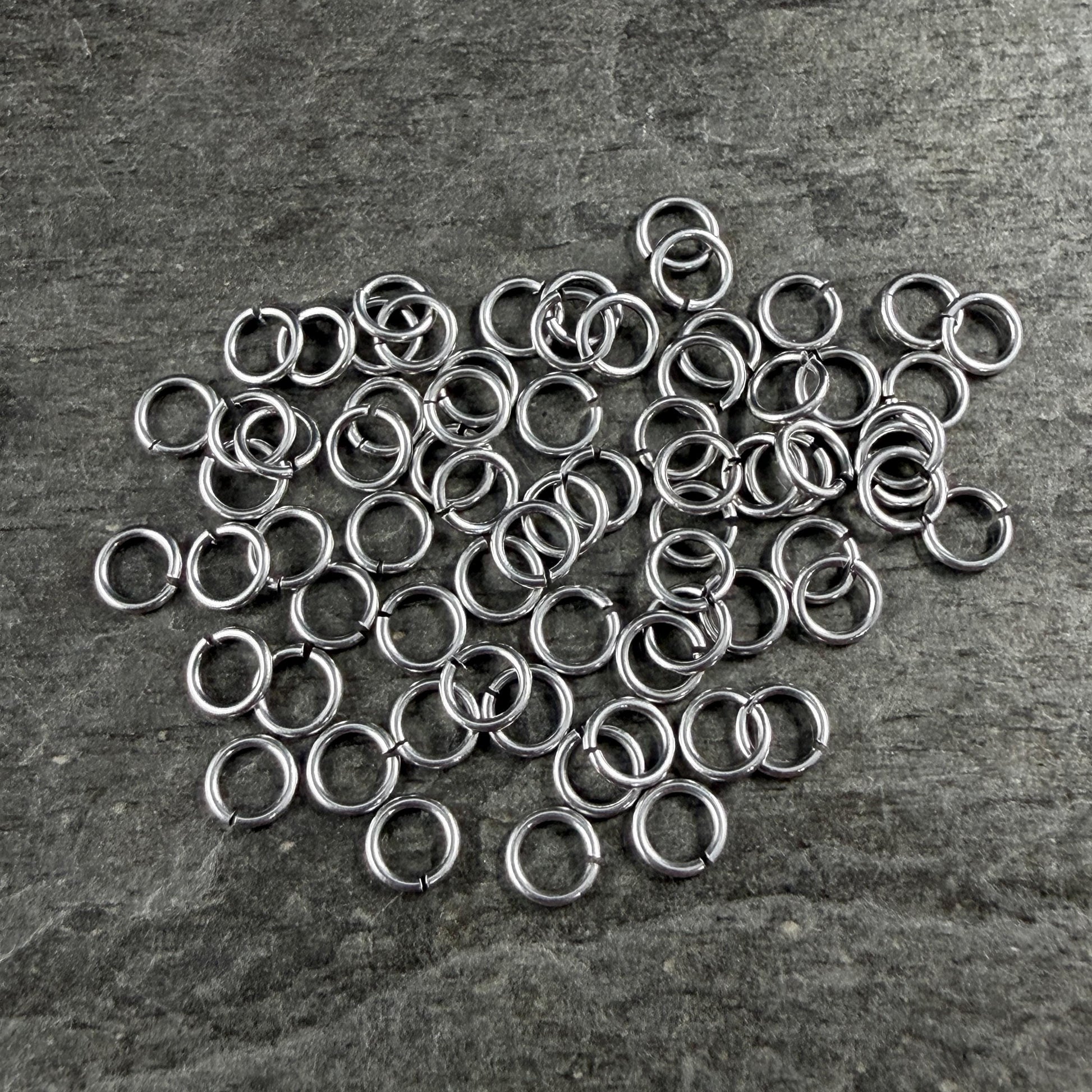 4mm 22 gauge Antiqued Silver Jump Rings, Silver Plated Brass (PF/807-40-77) * Qty. 200