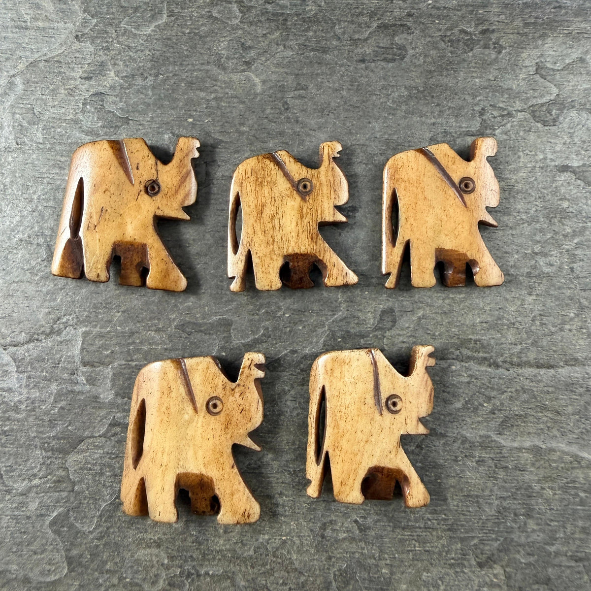 Vintange Elephant Beads - Carved Bone, 22 to 29mm - Lot B - 5 Beads